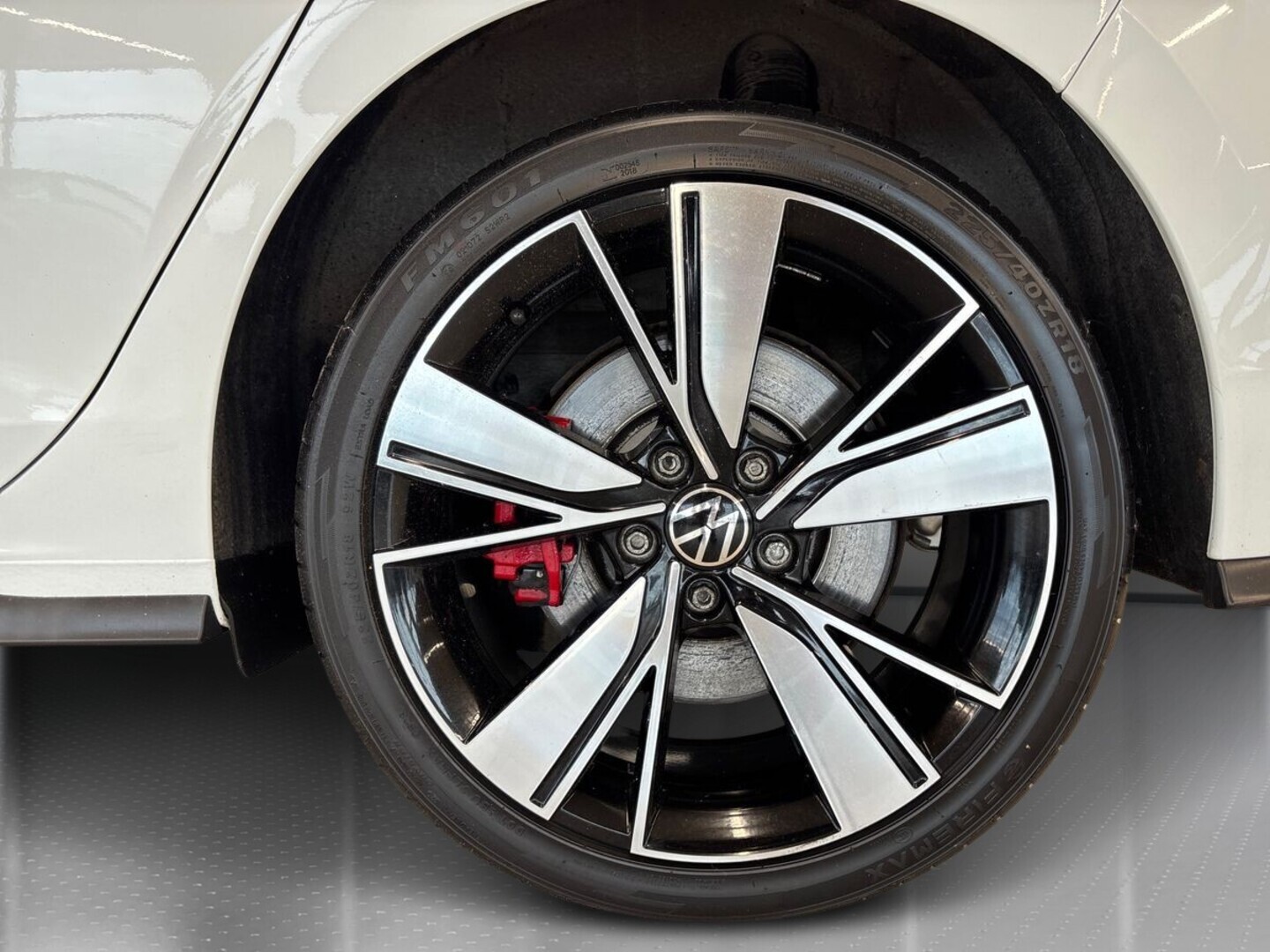 VOLKSWAGEN Golf 2021