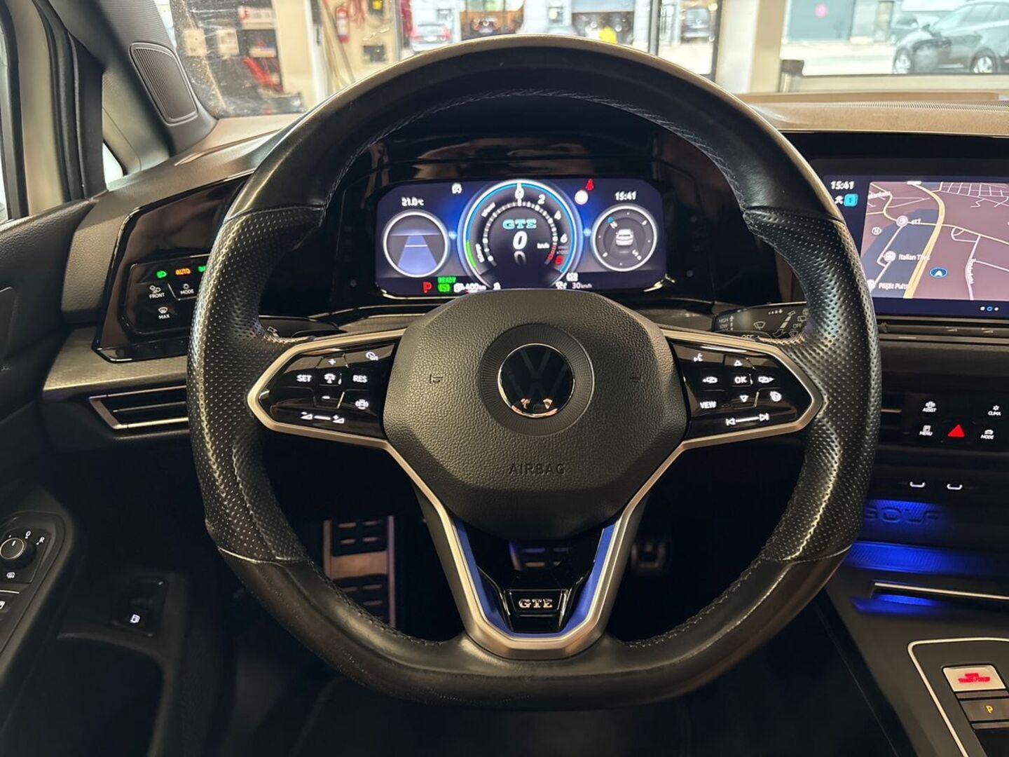 VOLKSWAGEN Golf 2021