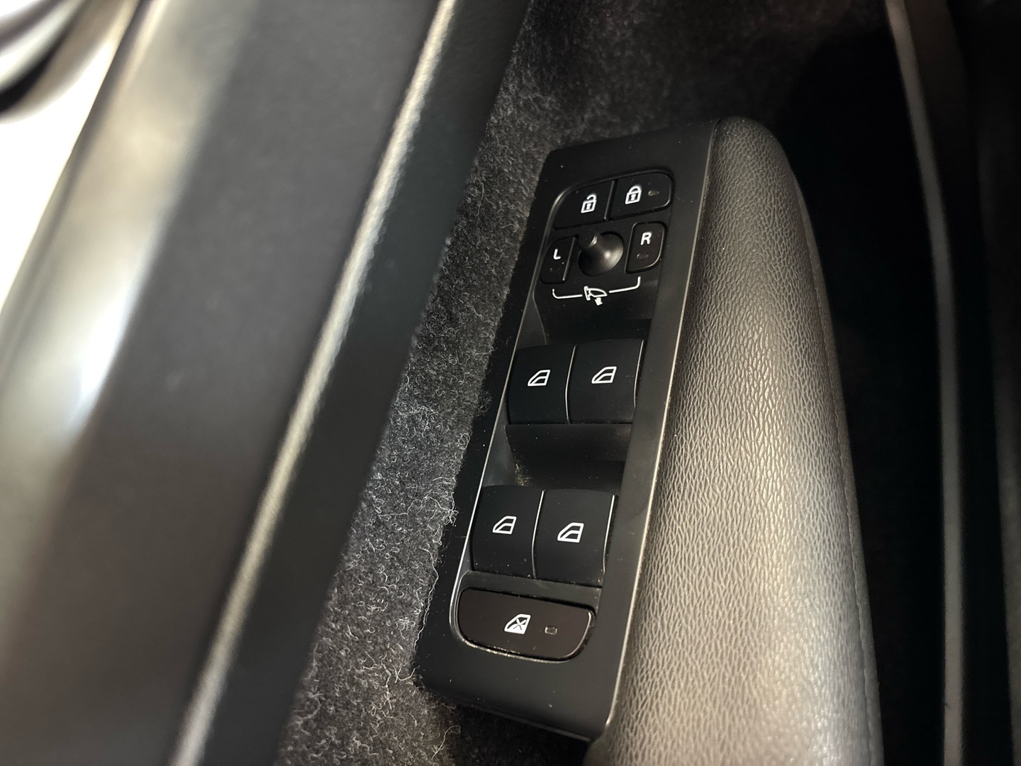 VOLVO XC40 2019