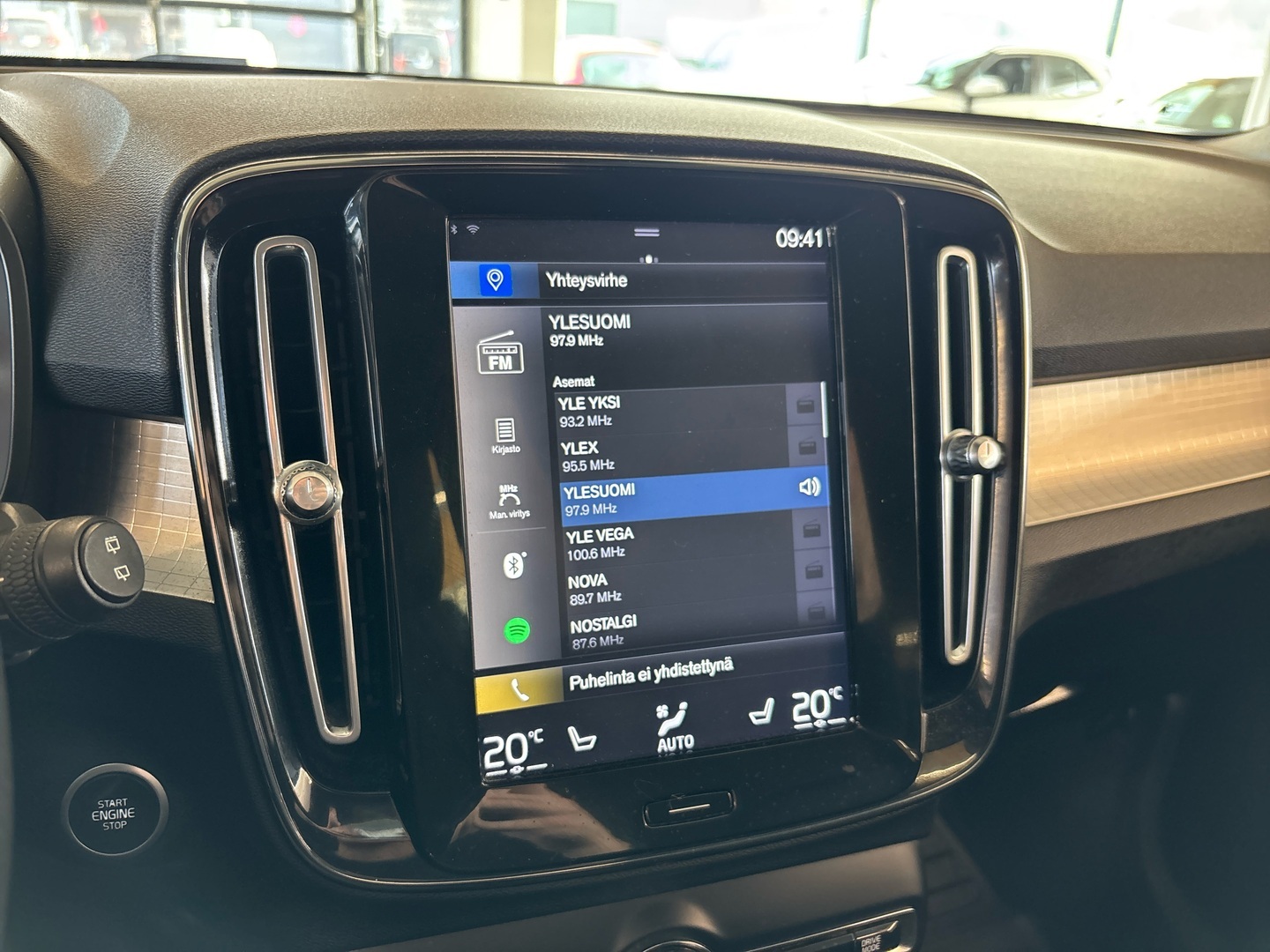 VOLVO XC40 2019