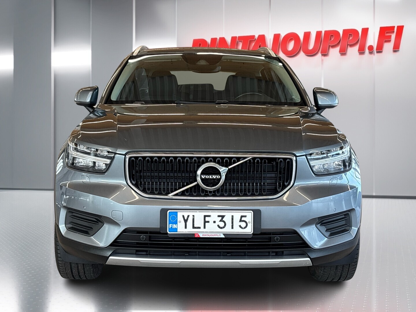 VOLVO XC40 2019