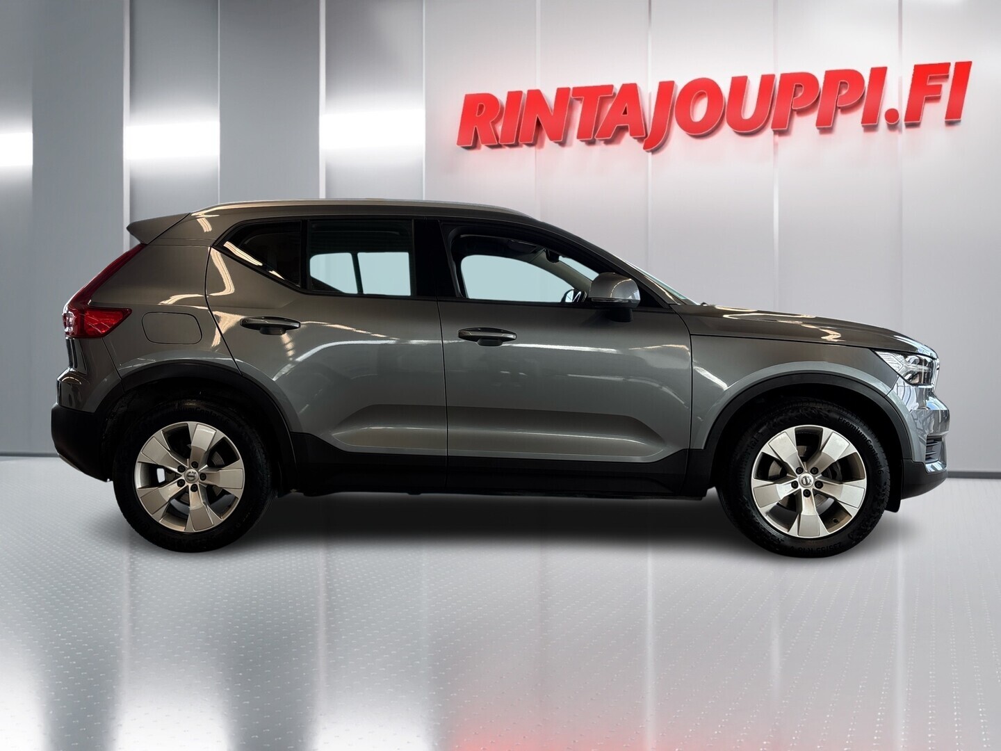 VOLVO XC40 2019