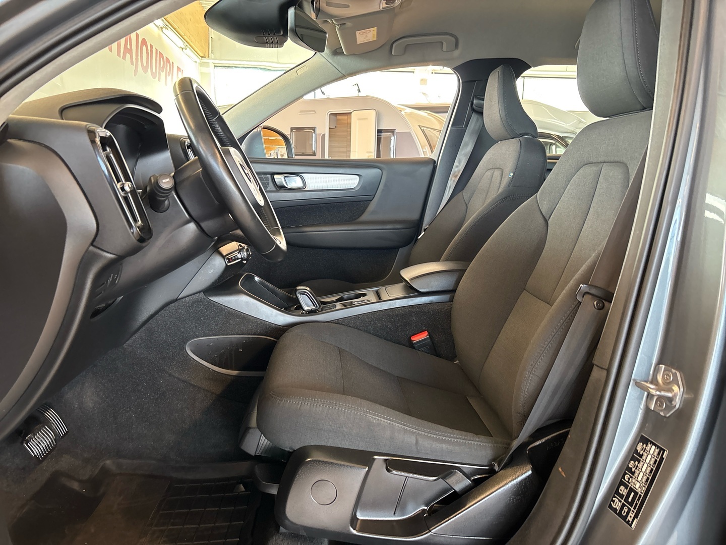 VOLVO XC40 2019