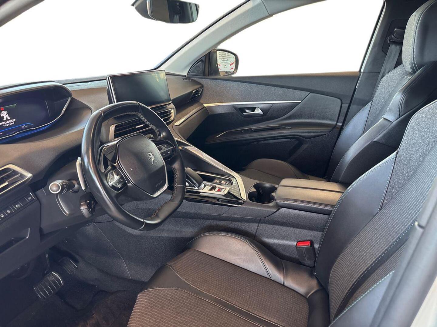 PEUGEOT 3008 2022