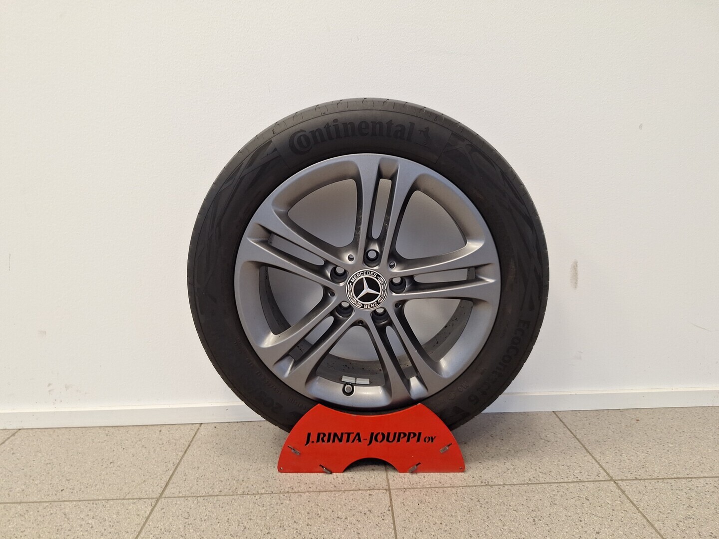 MERCEDES-BENZ A 2020