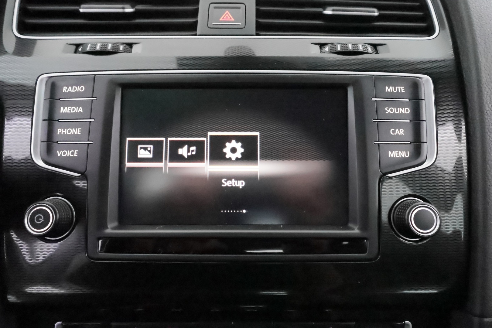 VOLKSWAGEN Golf 2016