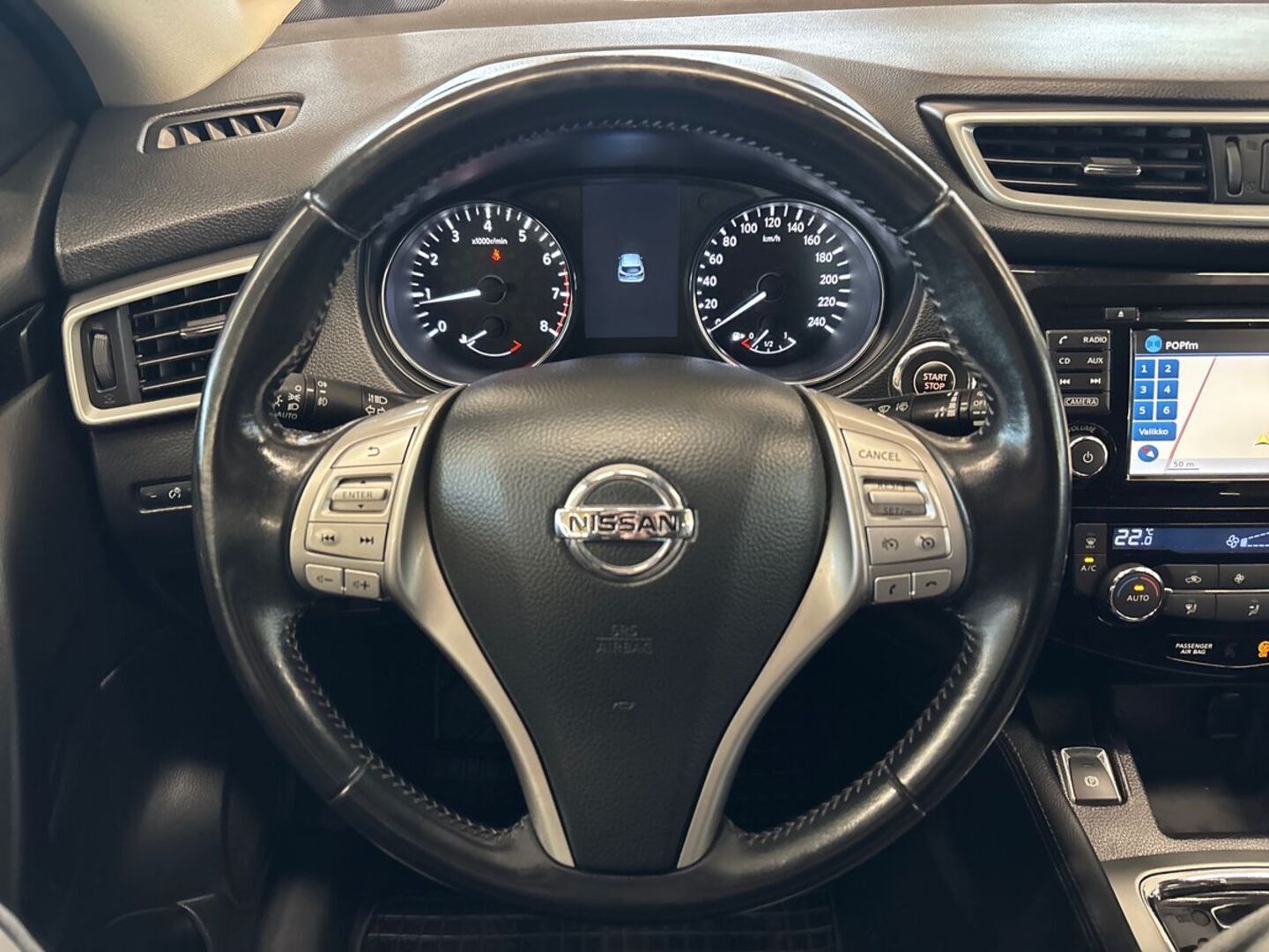 NISSAN Qashqai 2015