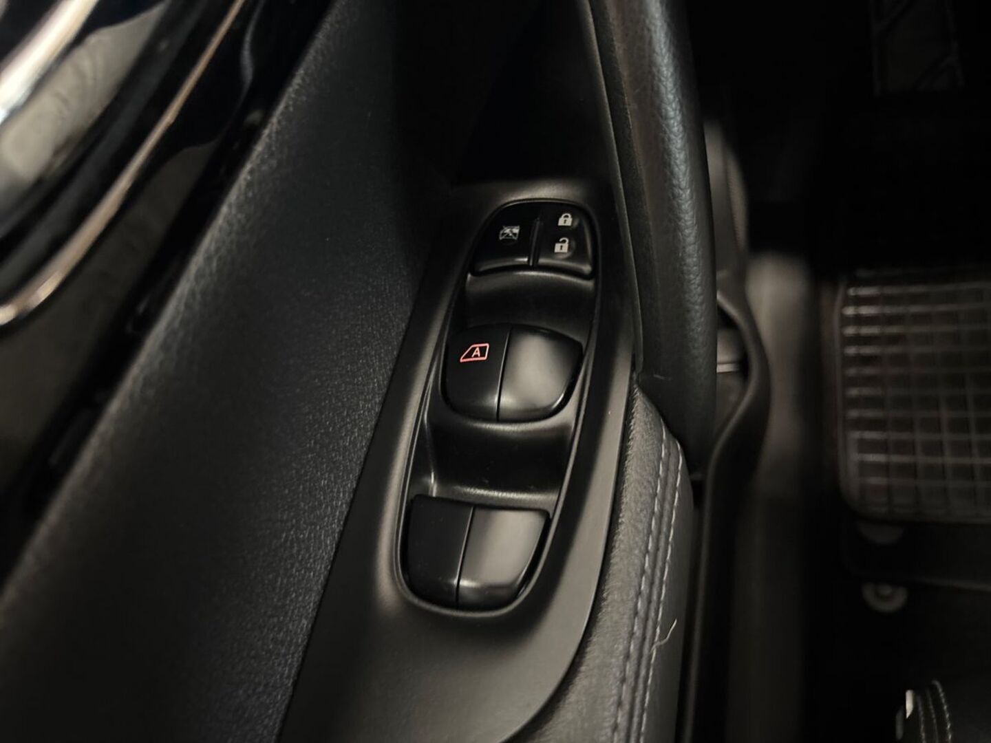NISSAN Qashqai 2015