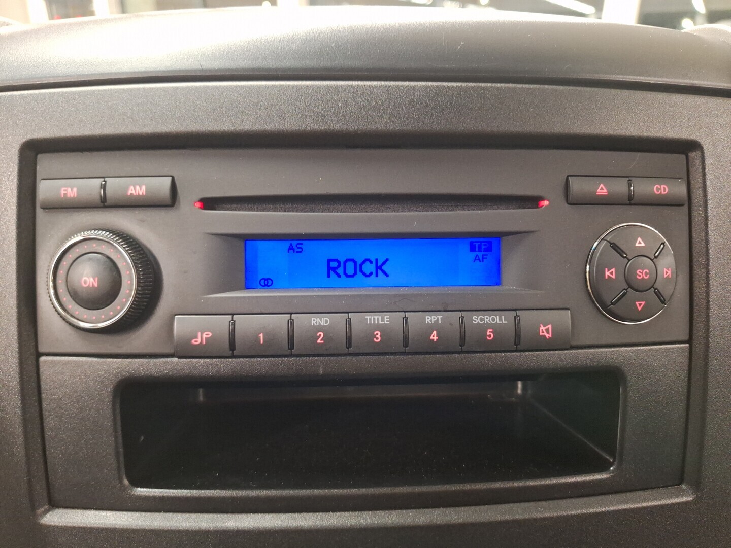 VOLKSWAGEN Crafter 2012