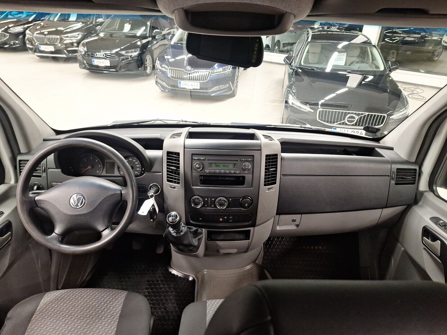 VOLKSWAGEN Crafter 2012