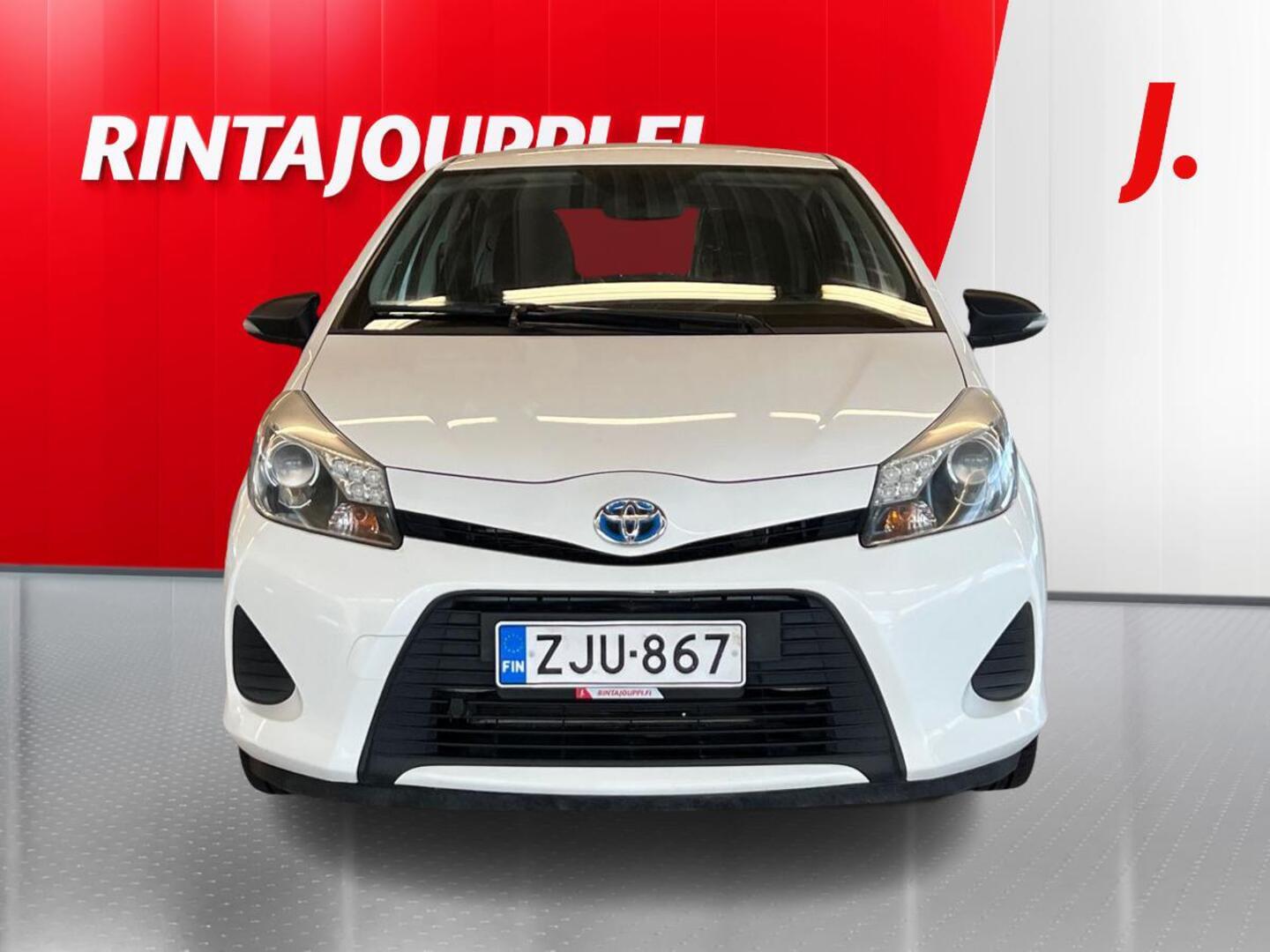 TOYOTA Yaris 2013