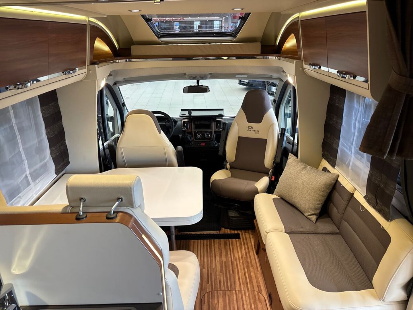 ADRIA MATRIX M 650 SF 2015