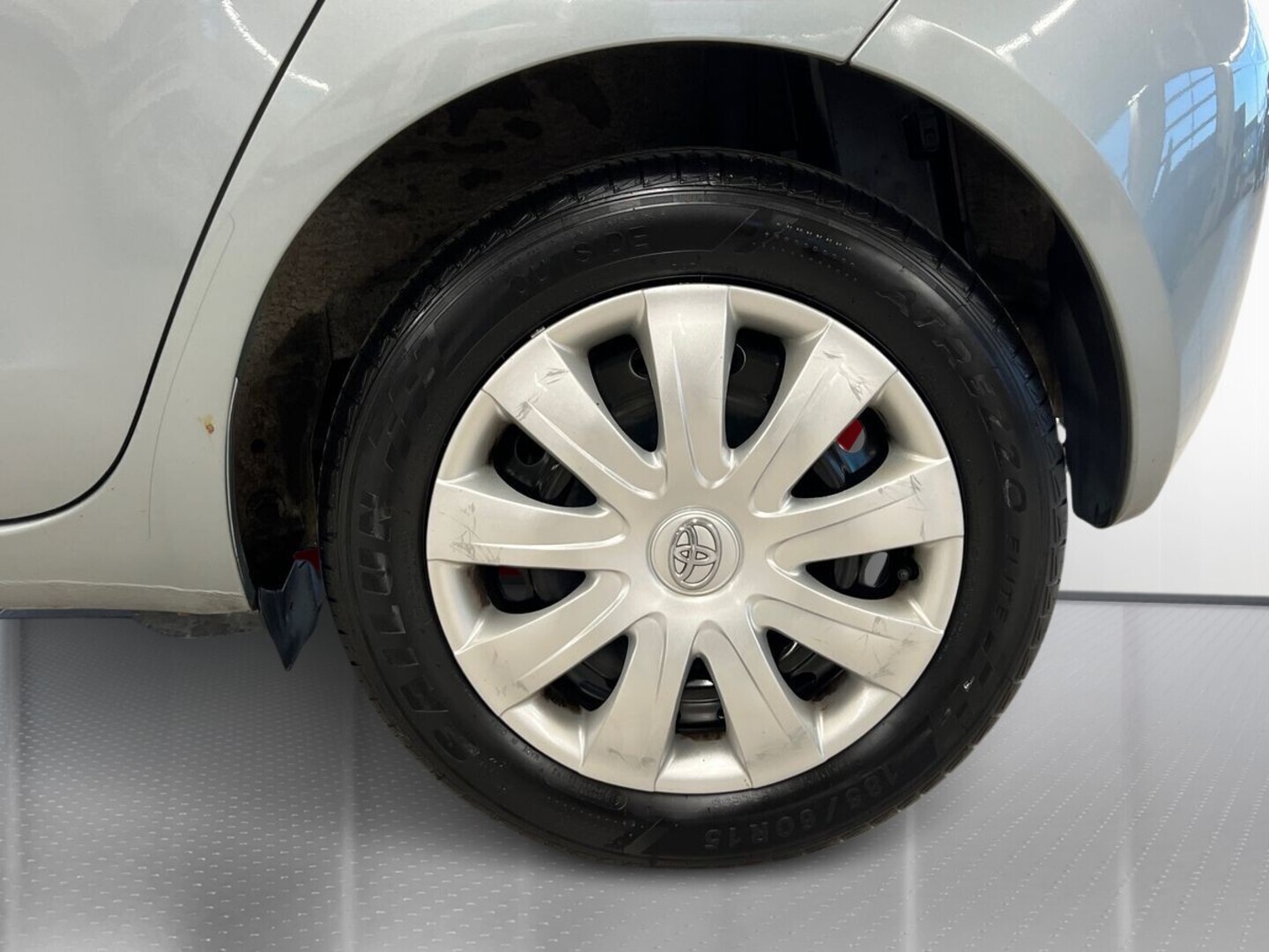 TOYOTA Yaris 2008