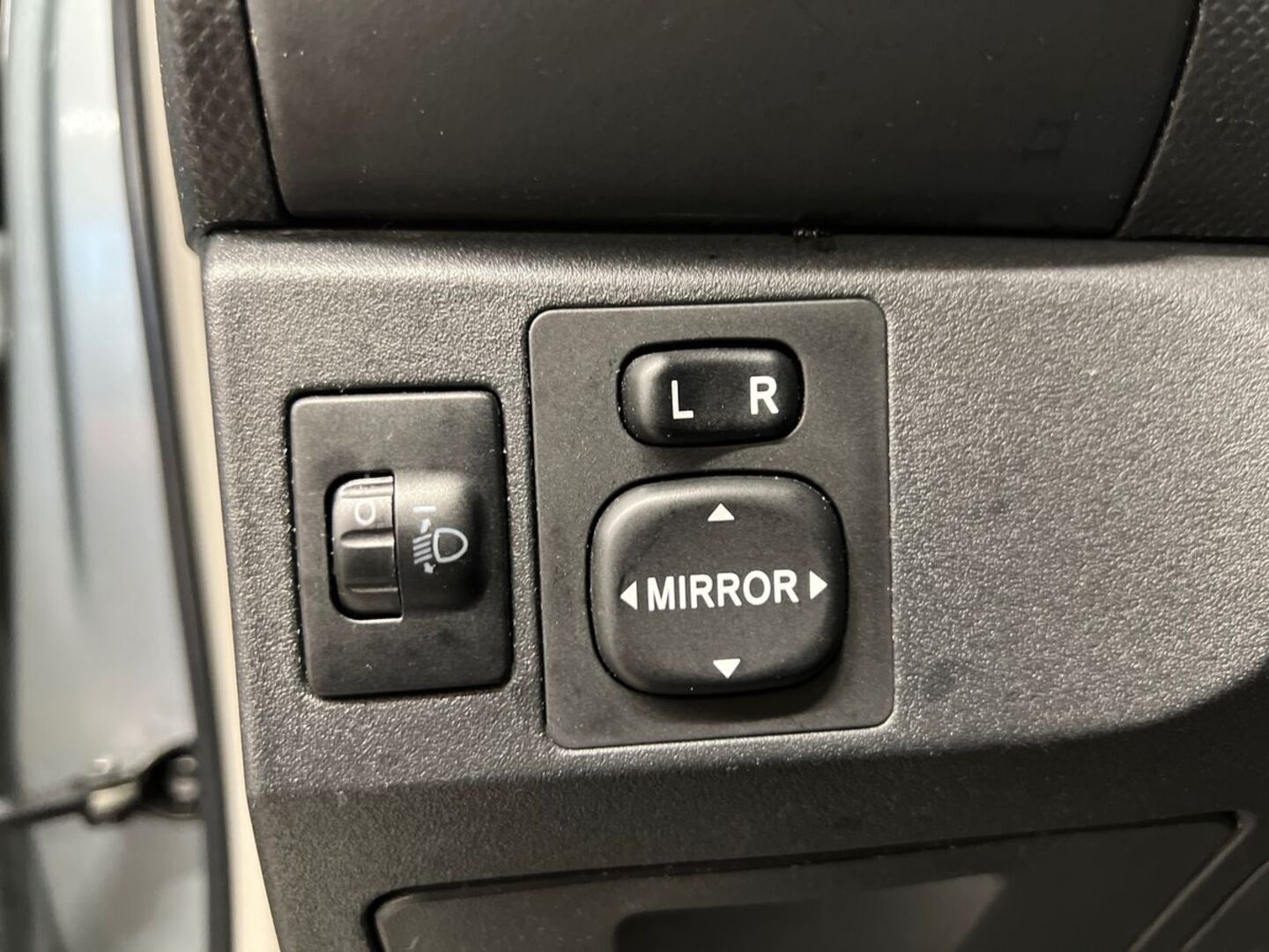 TOYOTA Yaris 2008