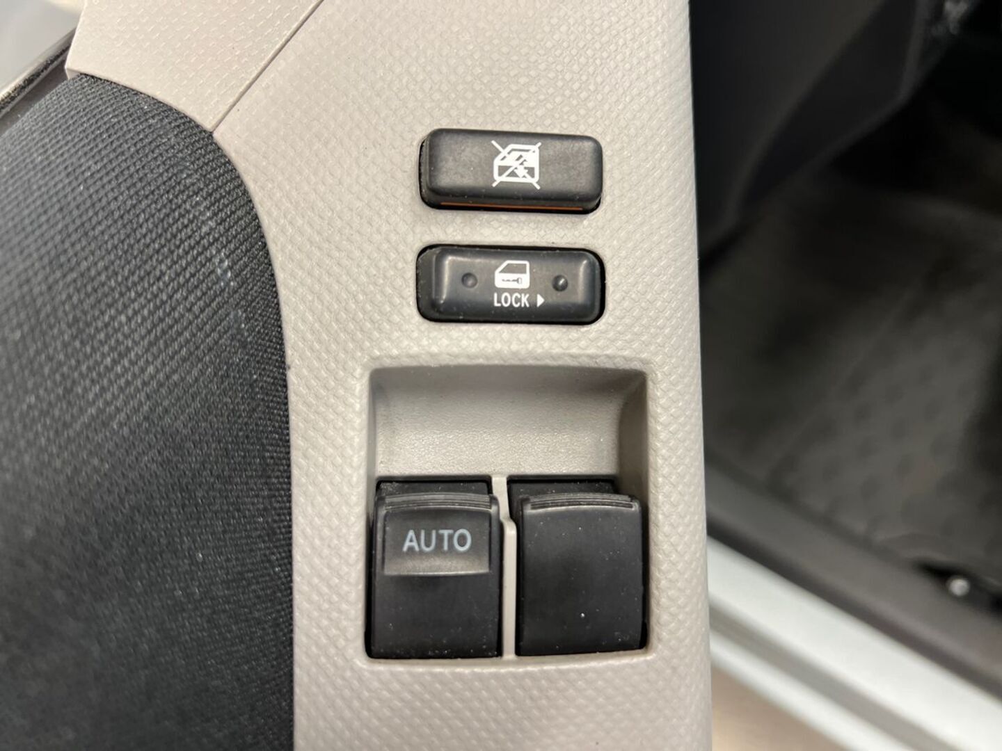 TOYOTA Yaris 2008