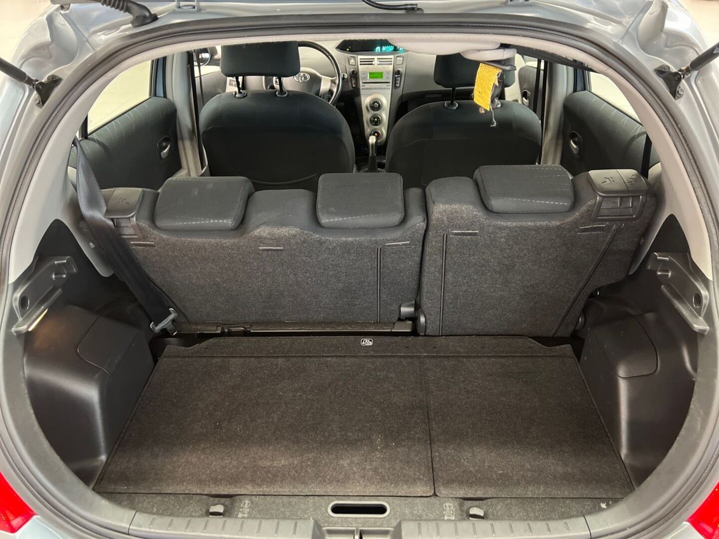 TOYOTA Yaris 2008