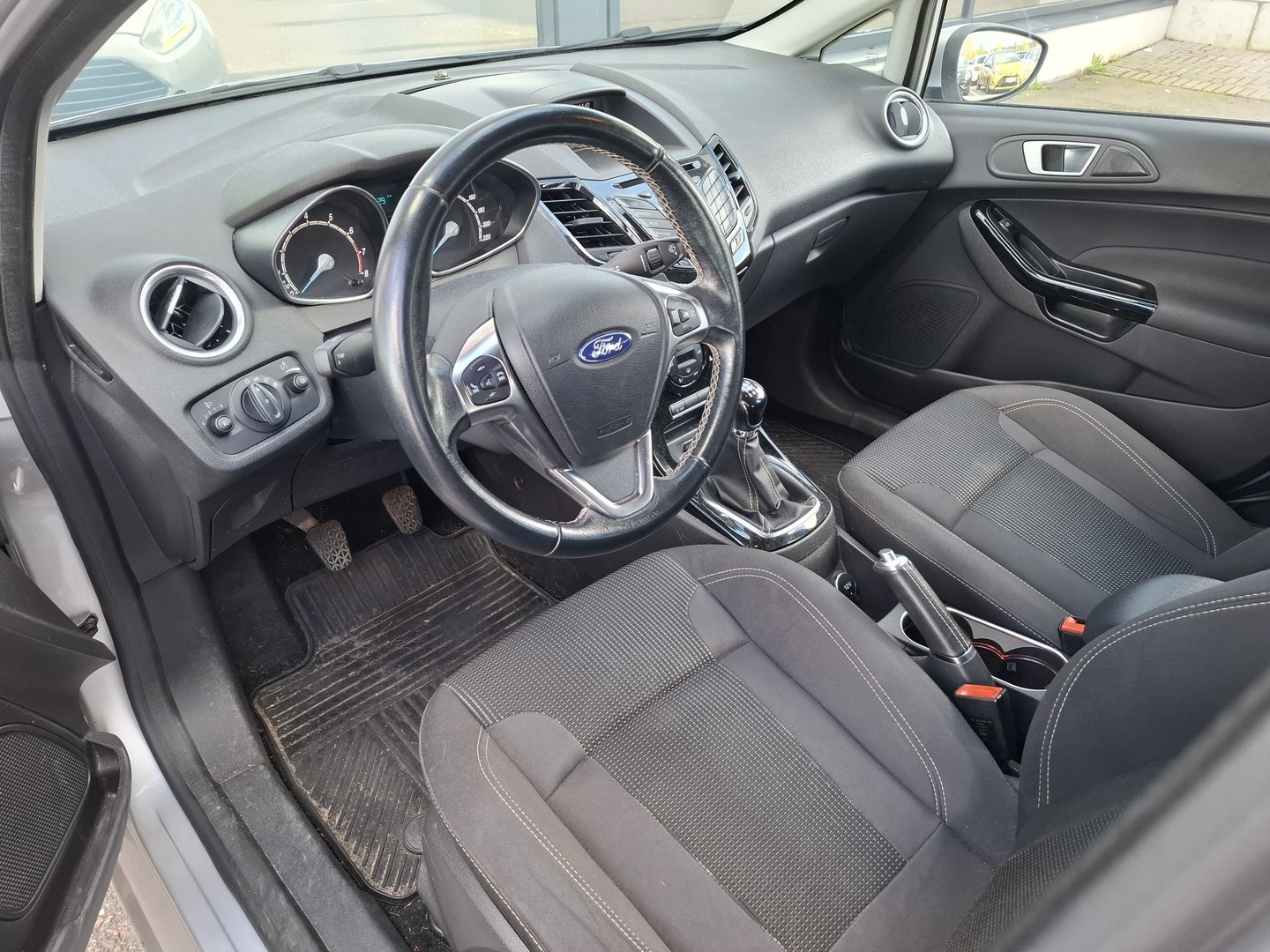 FORD Fiesta 2017