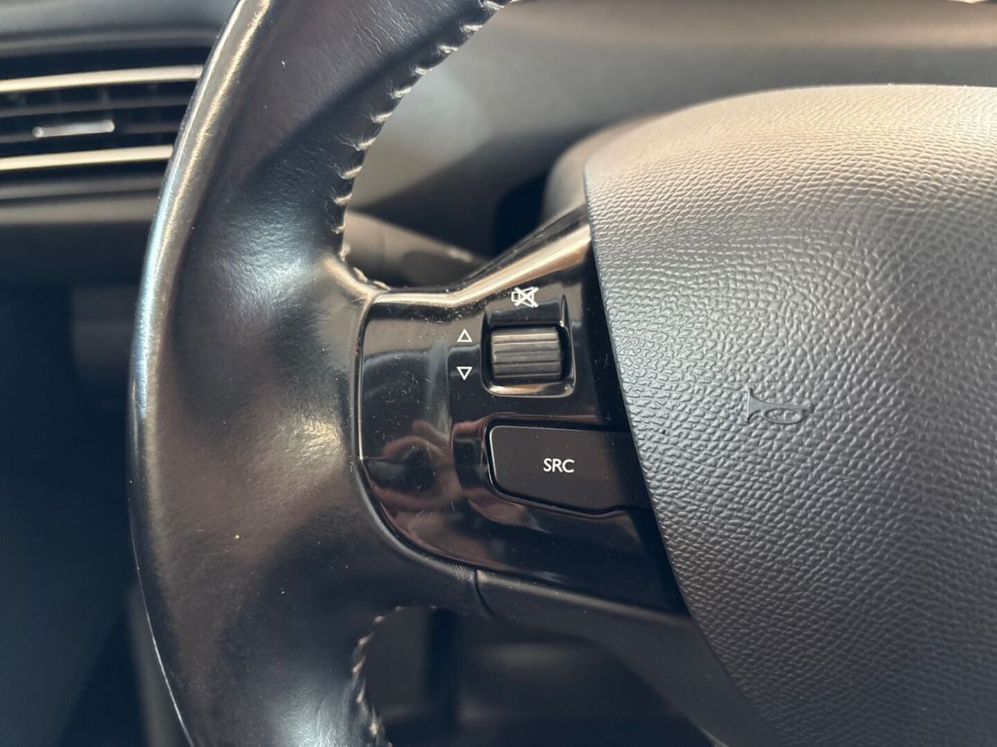 PEUGEOT 308 2017