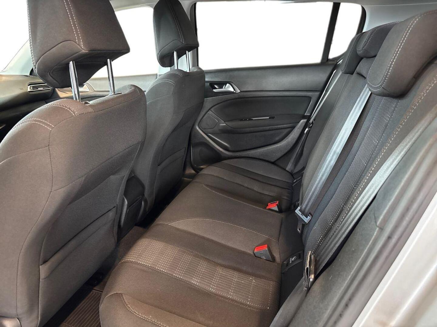 PEUGEOT 308 2017