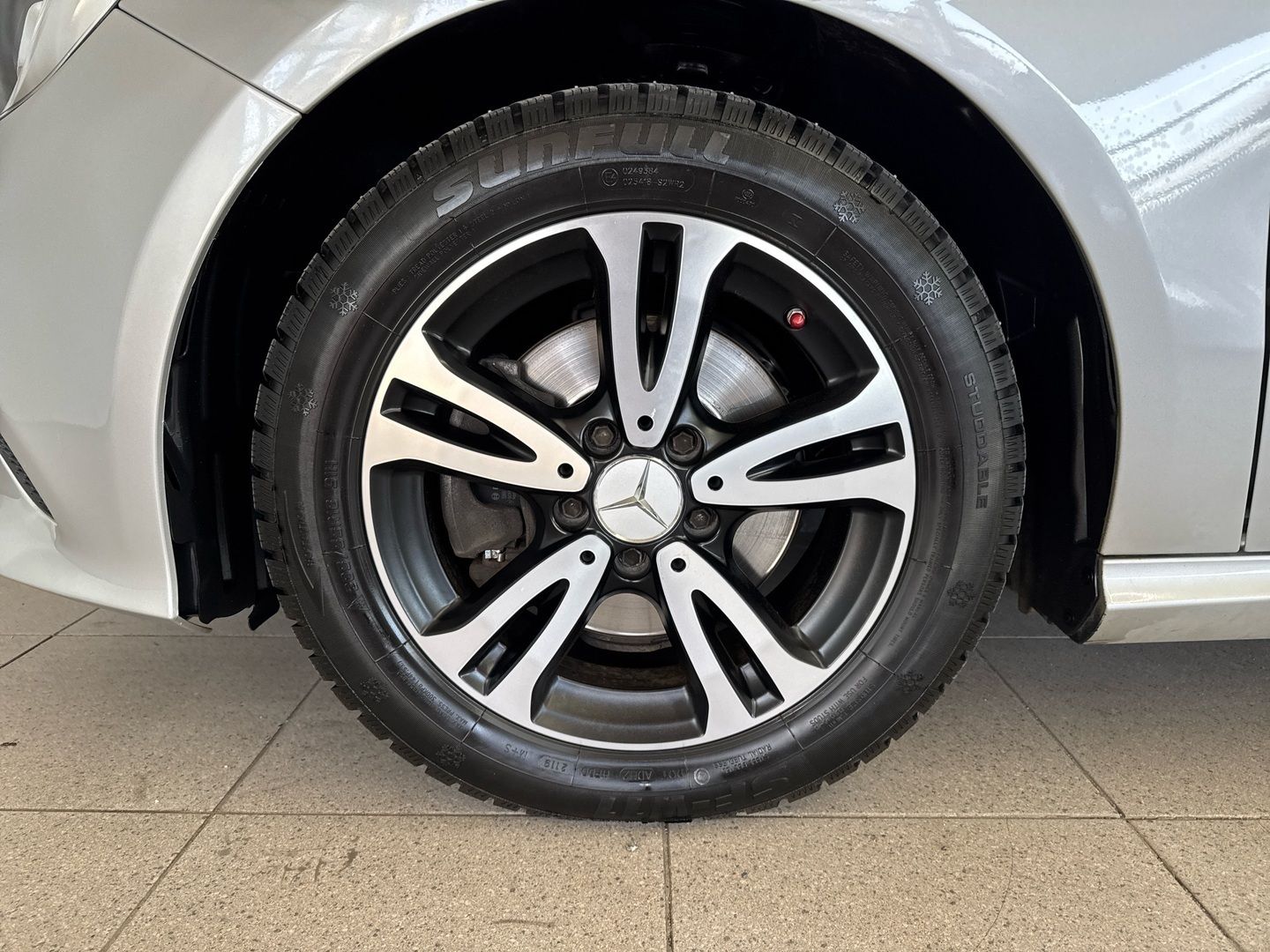 MERCEDES-BENZ A 2017