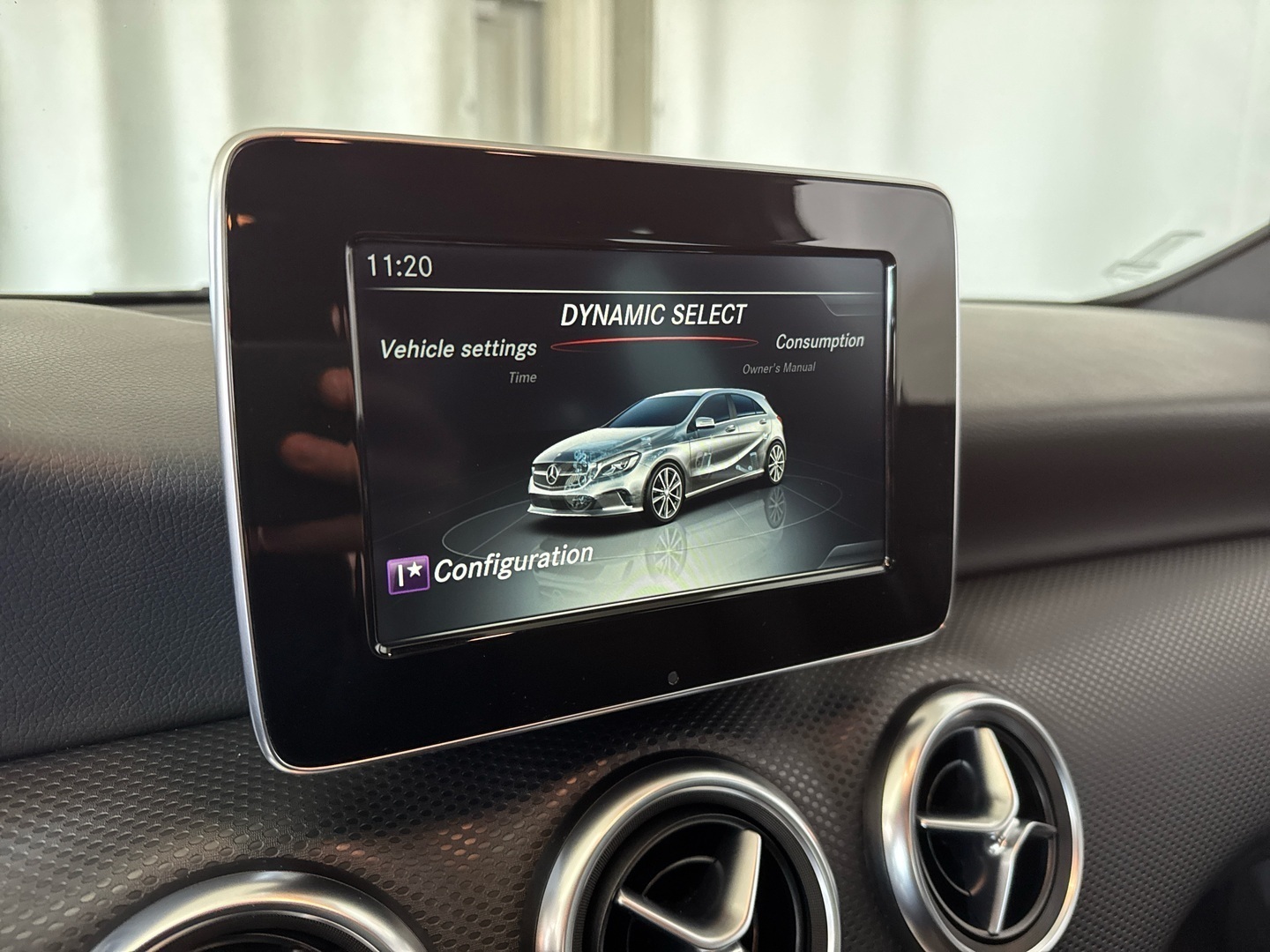 MERCEDES-BENZ A 2017