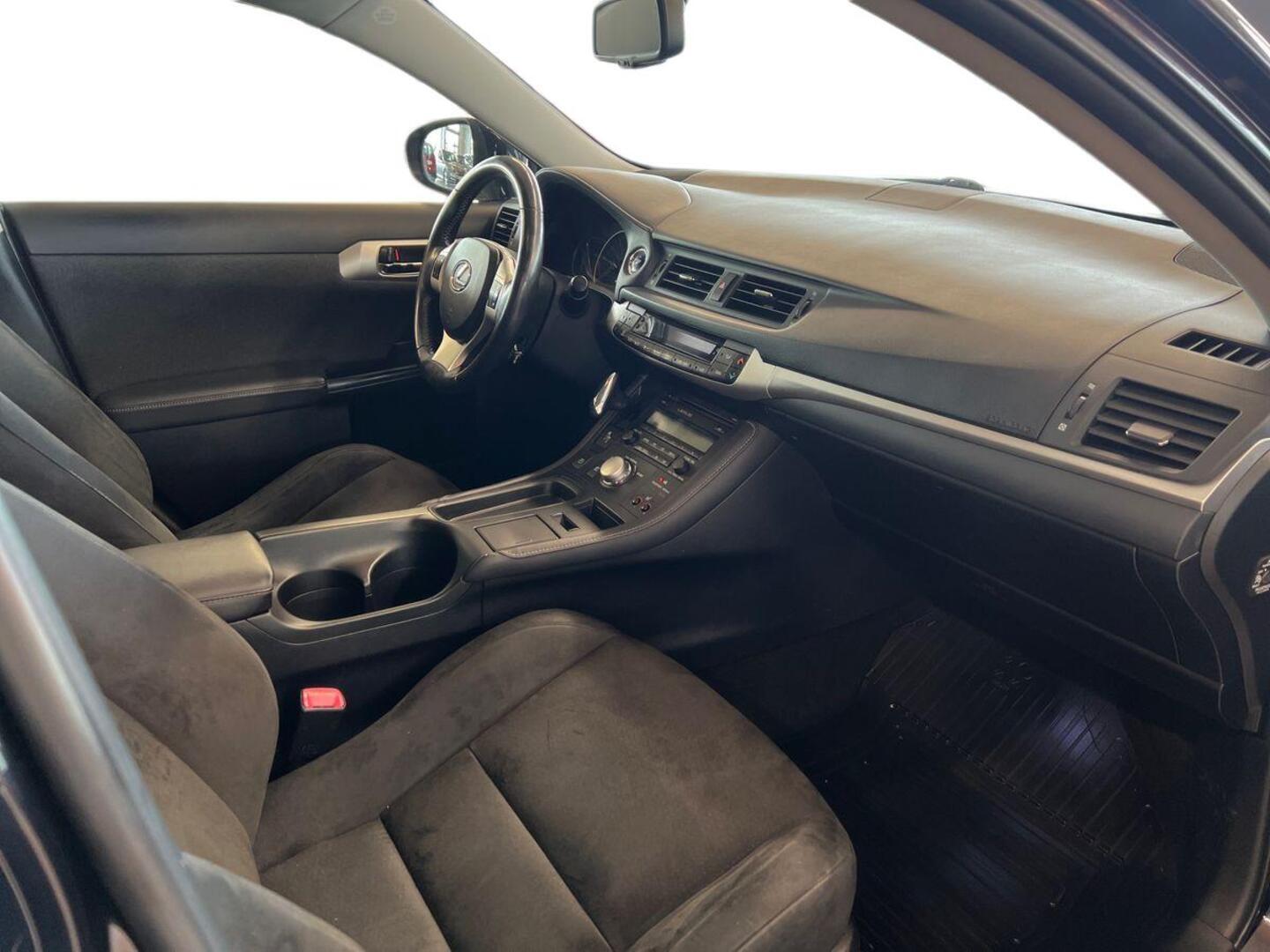 LEXUS CT 2012