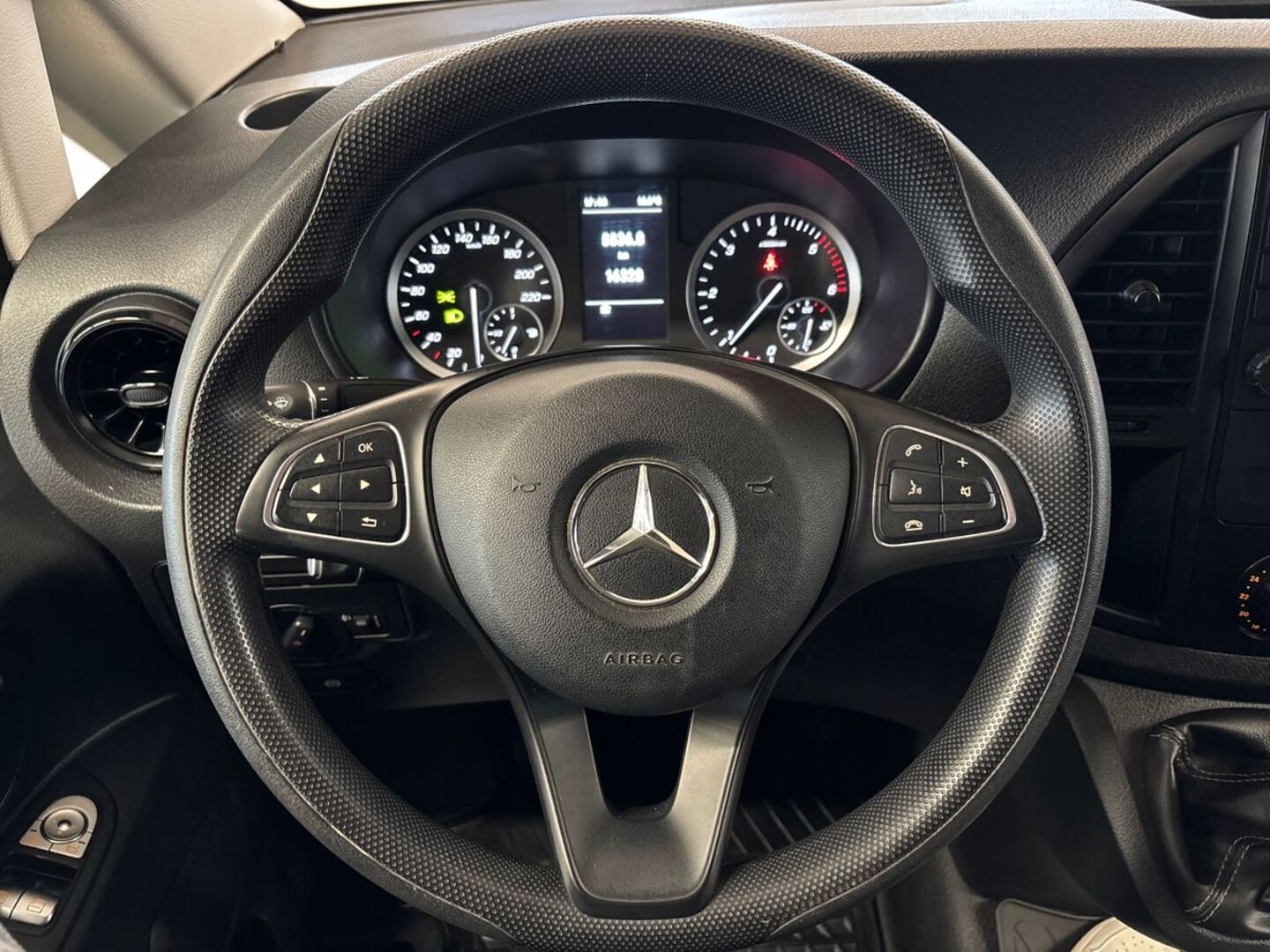 MERCEDES-BENZ Vito 2021