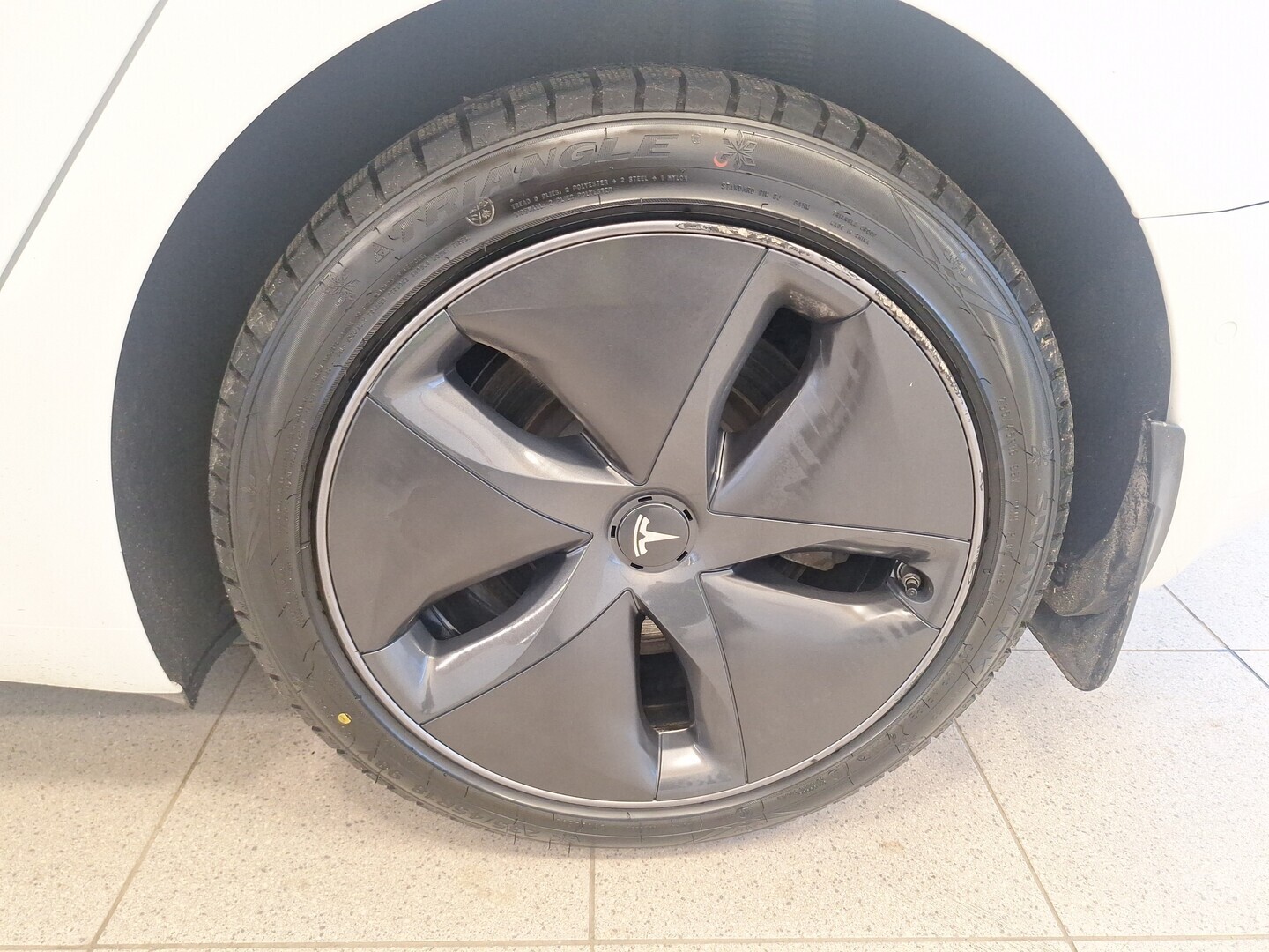 TESLA Model 3 2020