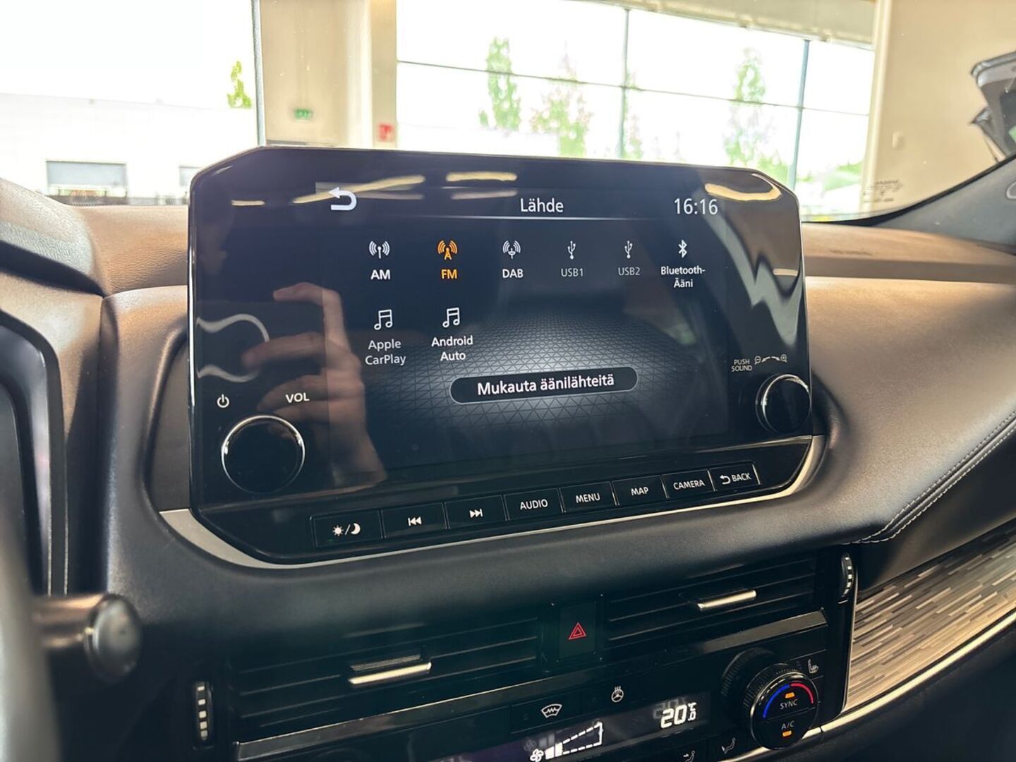NISSAN Qashqai 2022