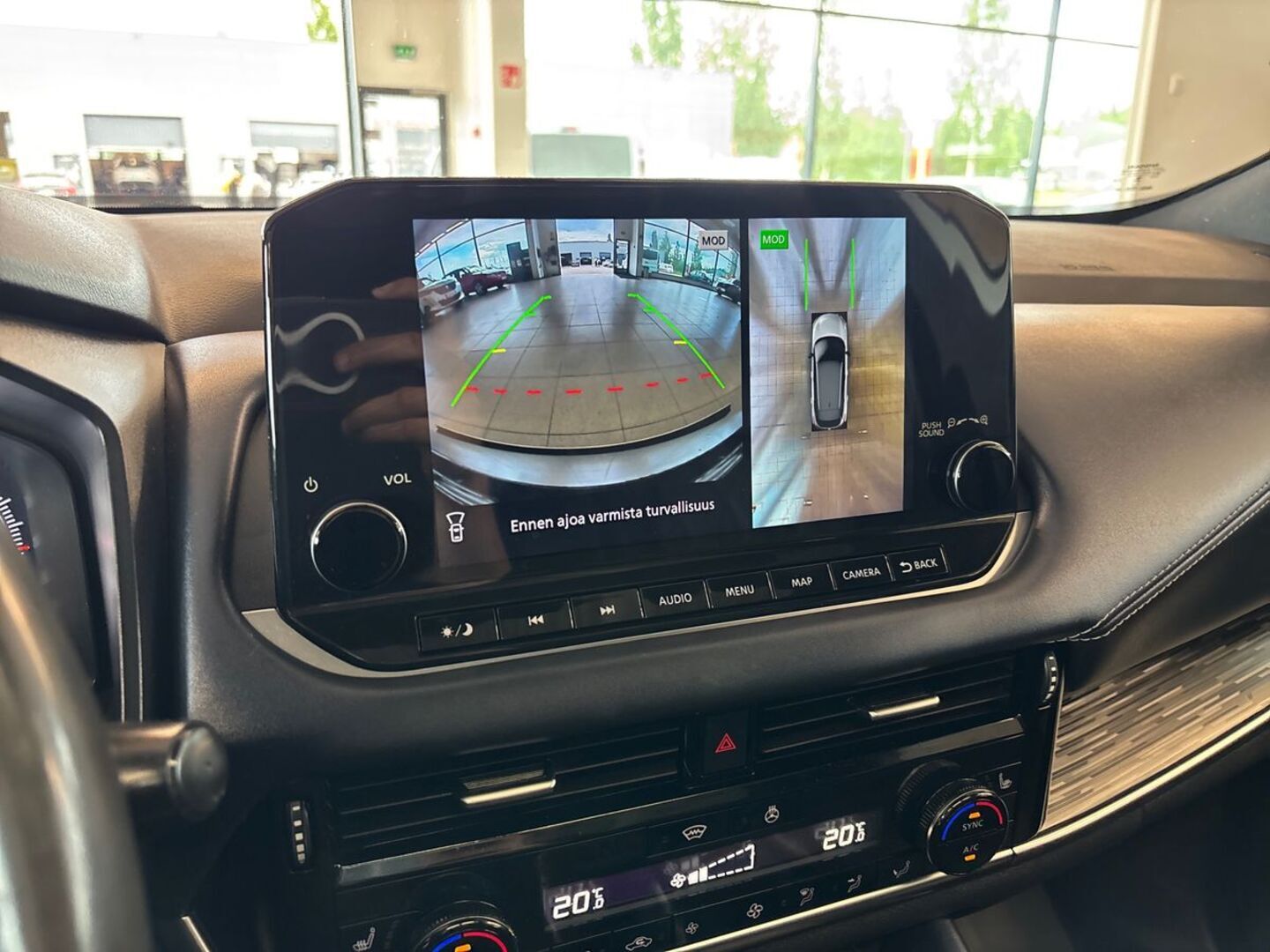 NISSAN Qashqai 2022