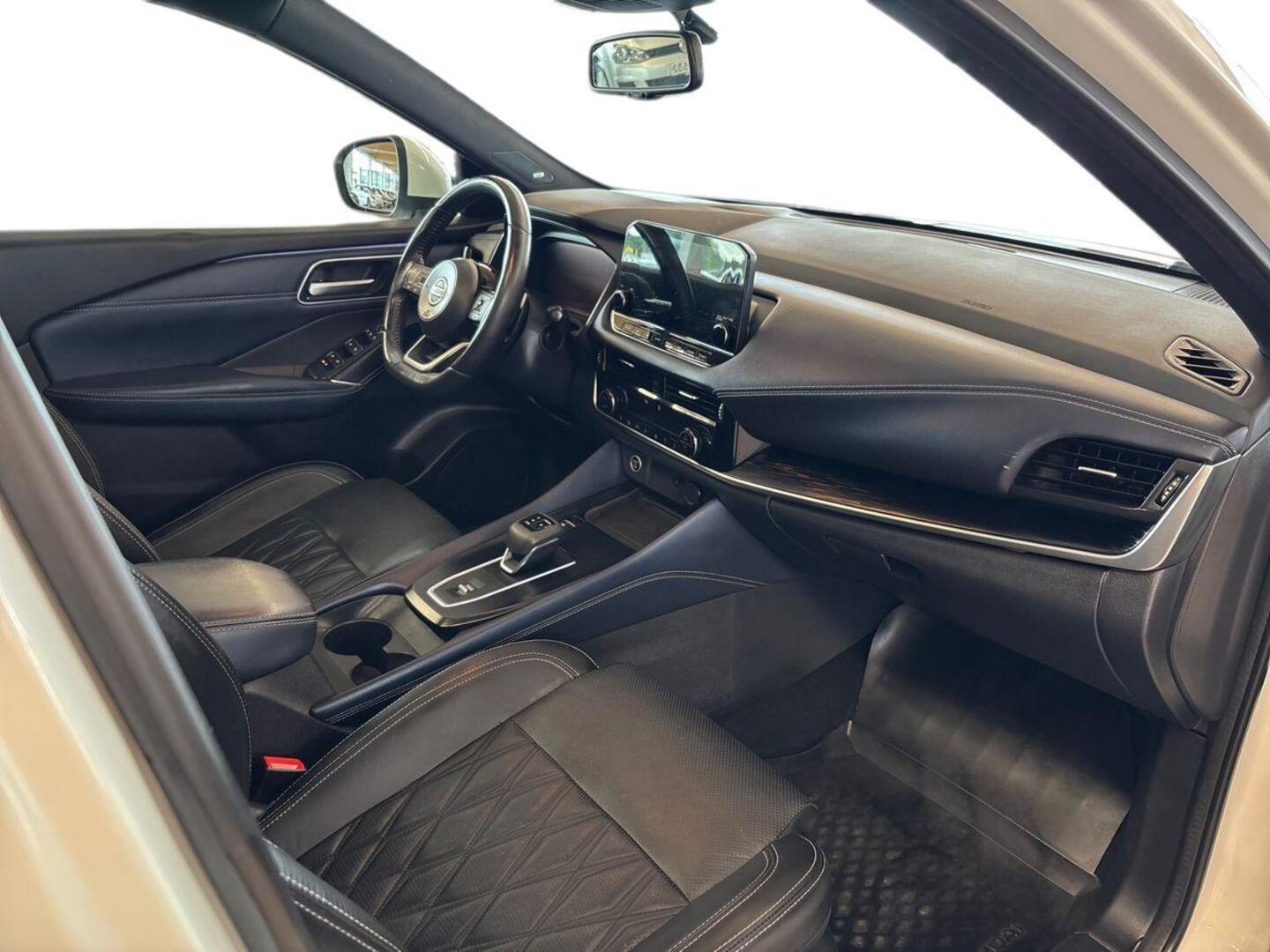 NISSAN Qashqai 2022
