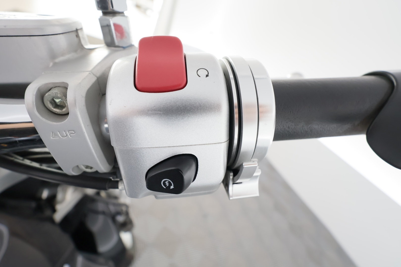 SUZUKI INTRUDER 2008