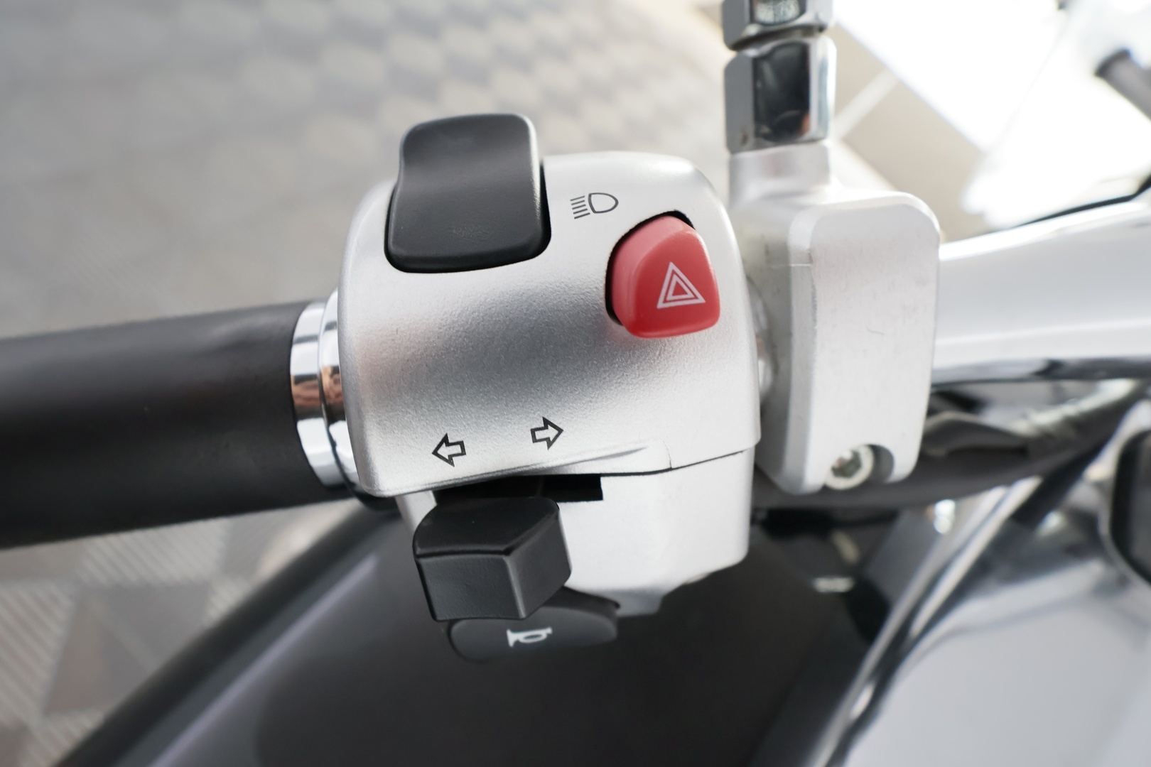 SUZUKI INTRUDER 2008