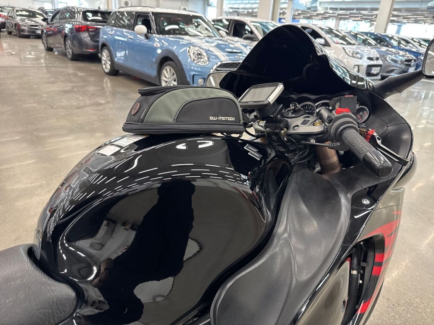 SUZUKI GSX 2011