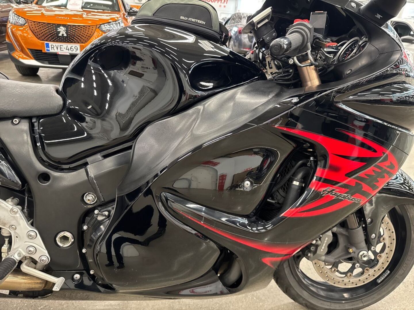 SUZUKI GSX 2011