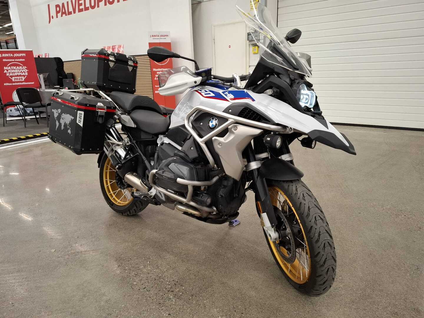 BMW R 2019