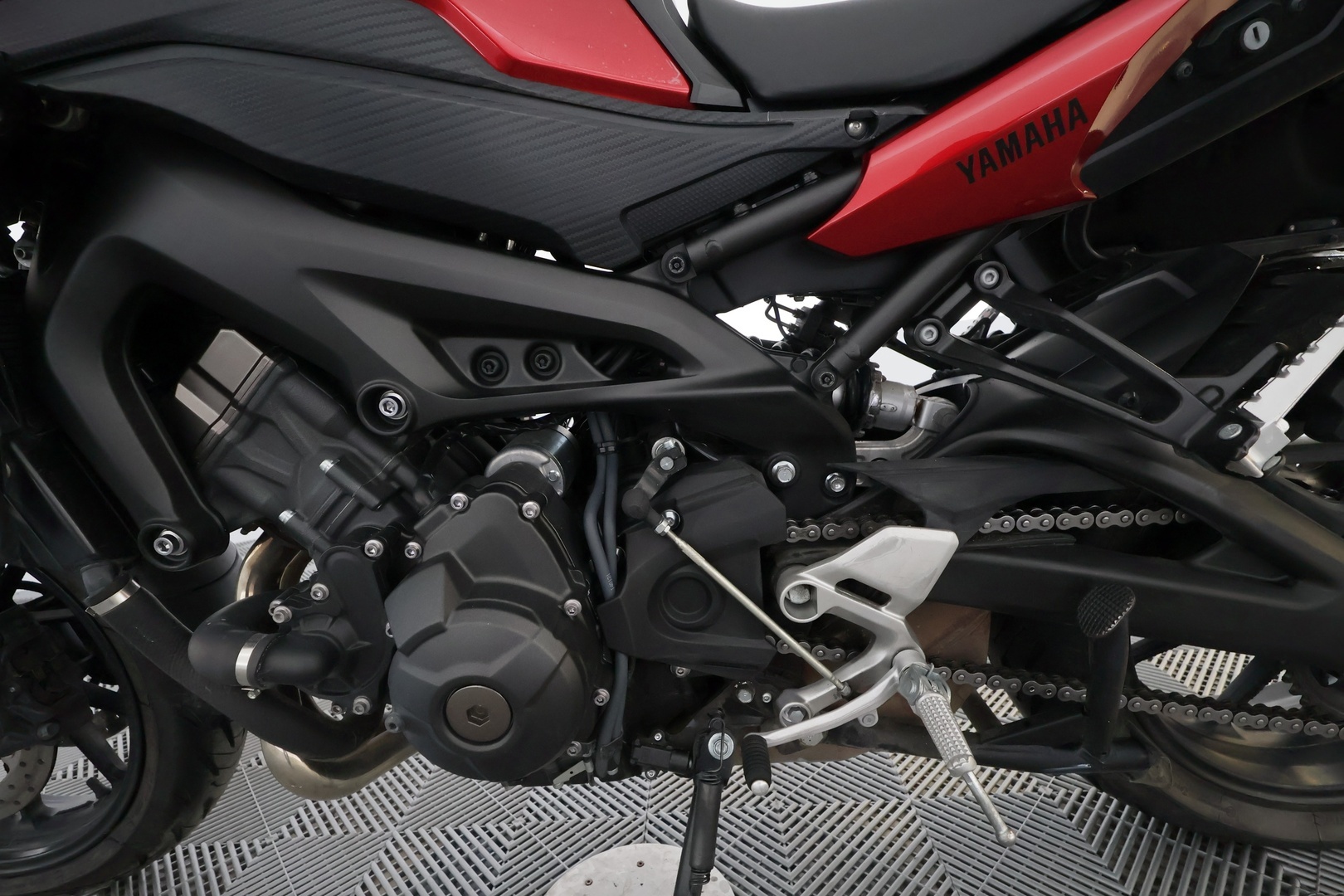 YAMAHA MT-09 2015