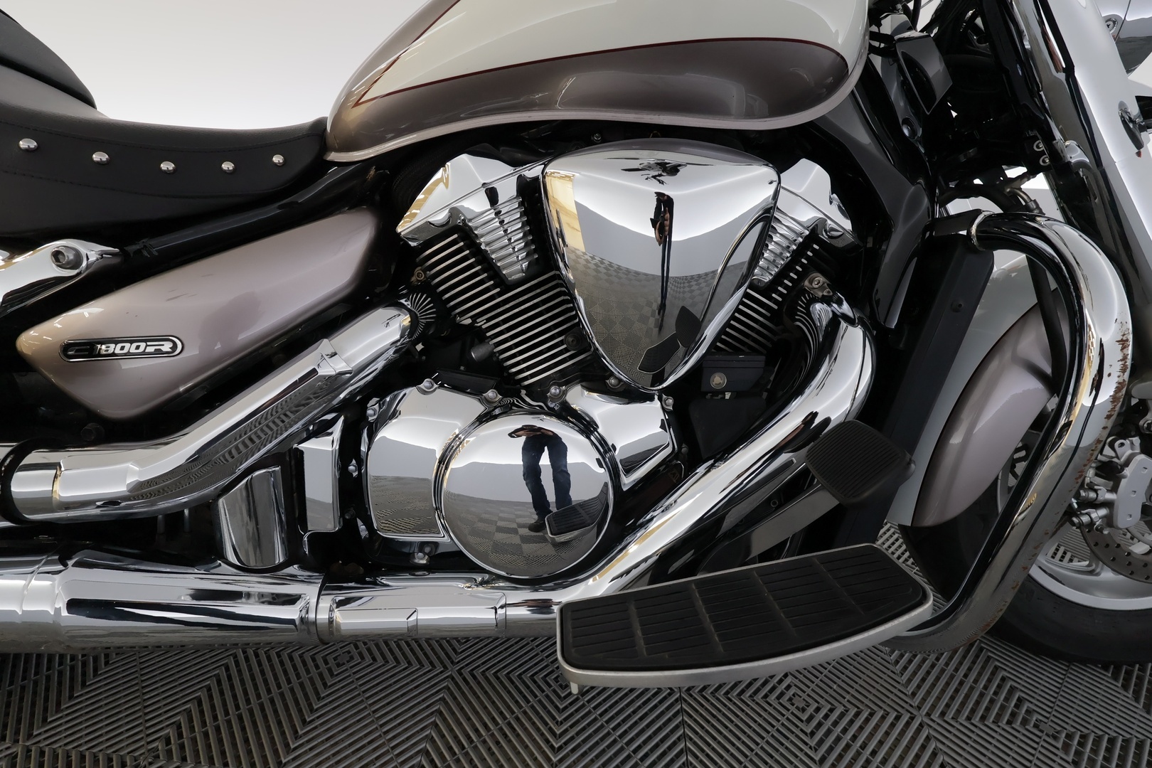 SUZUKI INTRUDER 2011