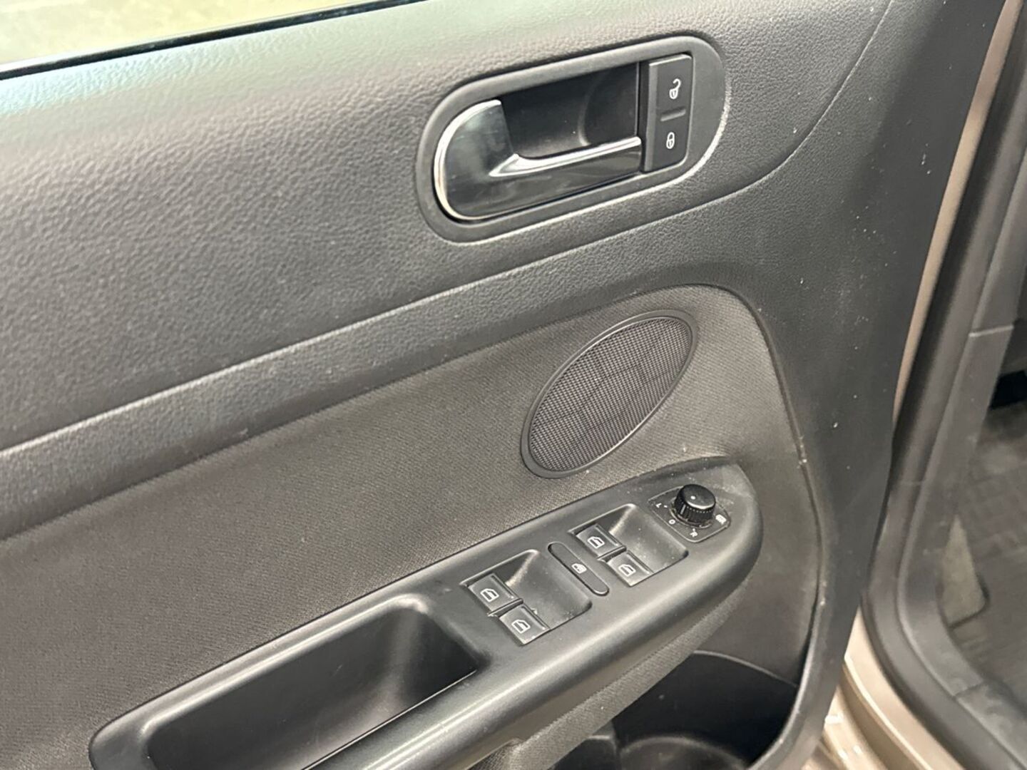 VOLKSWAGEN Golf Plus 2009