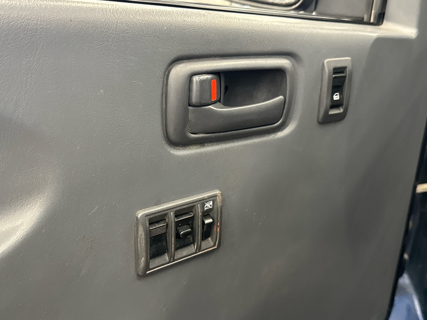 TOYOTA Hiace 2008