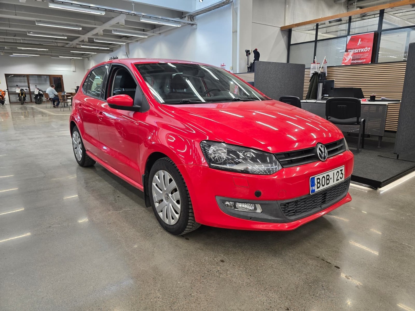 VOLKSWAGEN Polo 2010