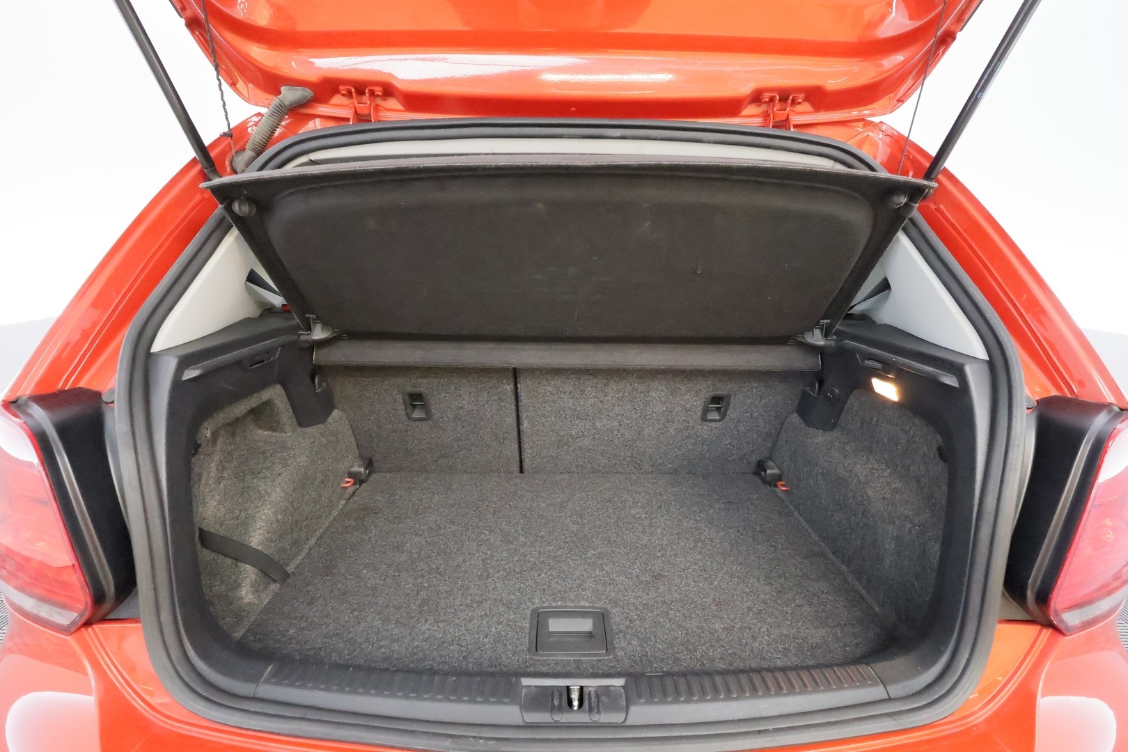 VOLKSWAGEN Polo 2010