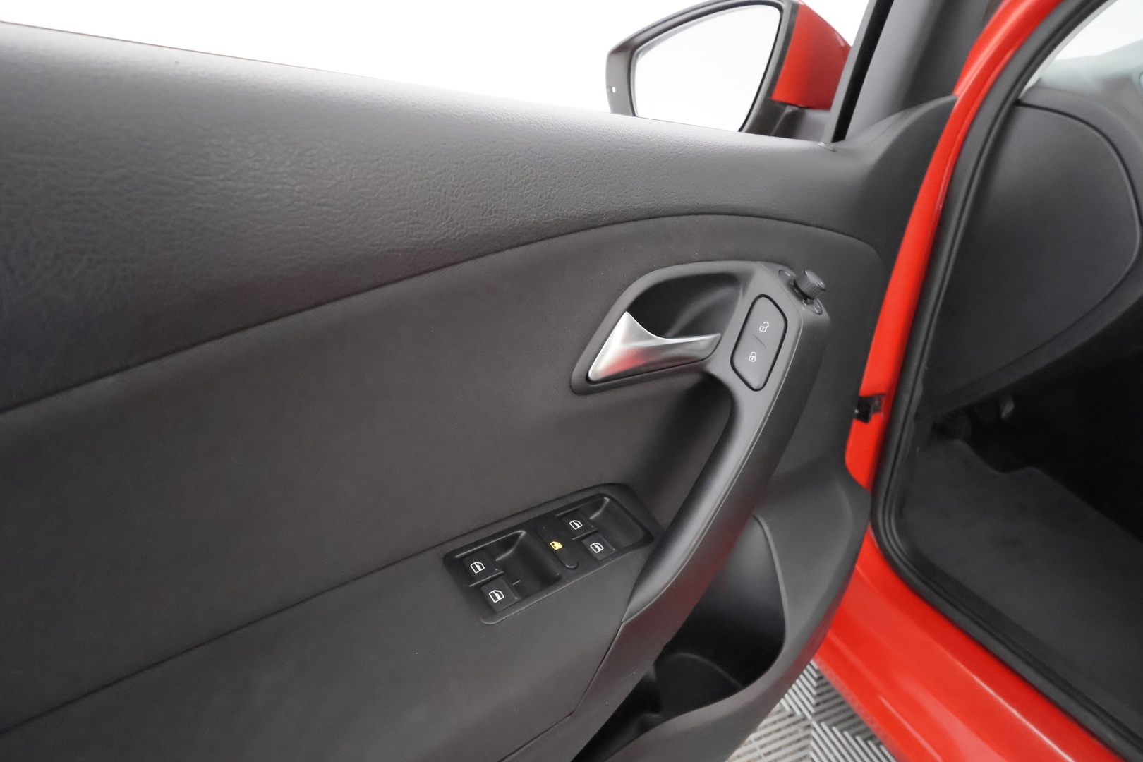 VOLKSWAGEN Polo 2010