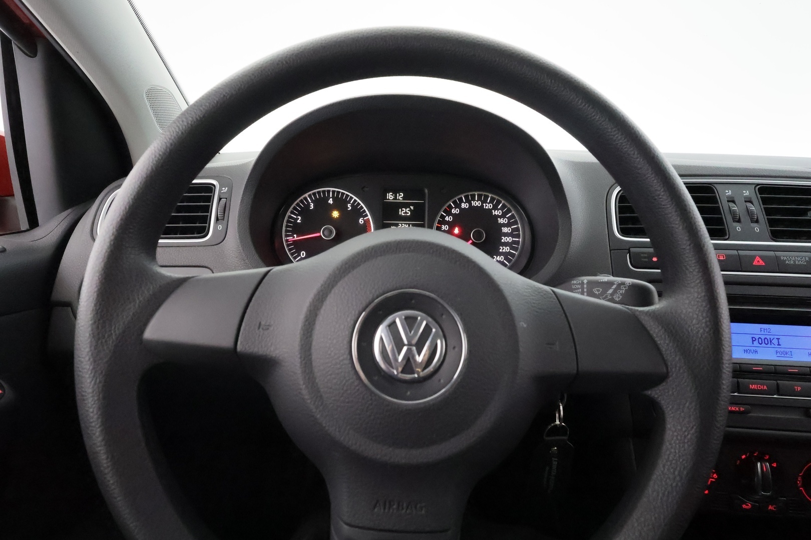 VOLKSWAGEN Polo 2010