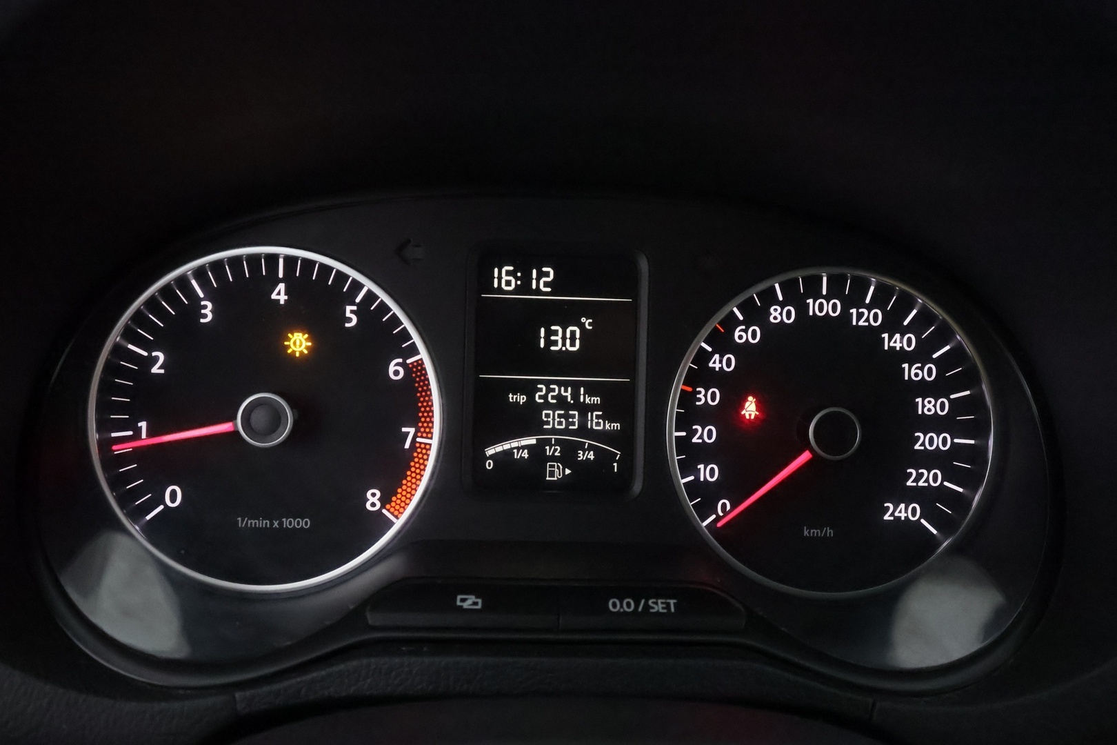 VOLKSWAGEN Polo 2010