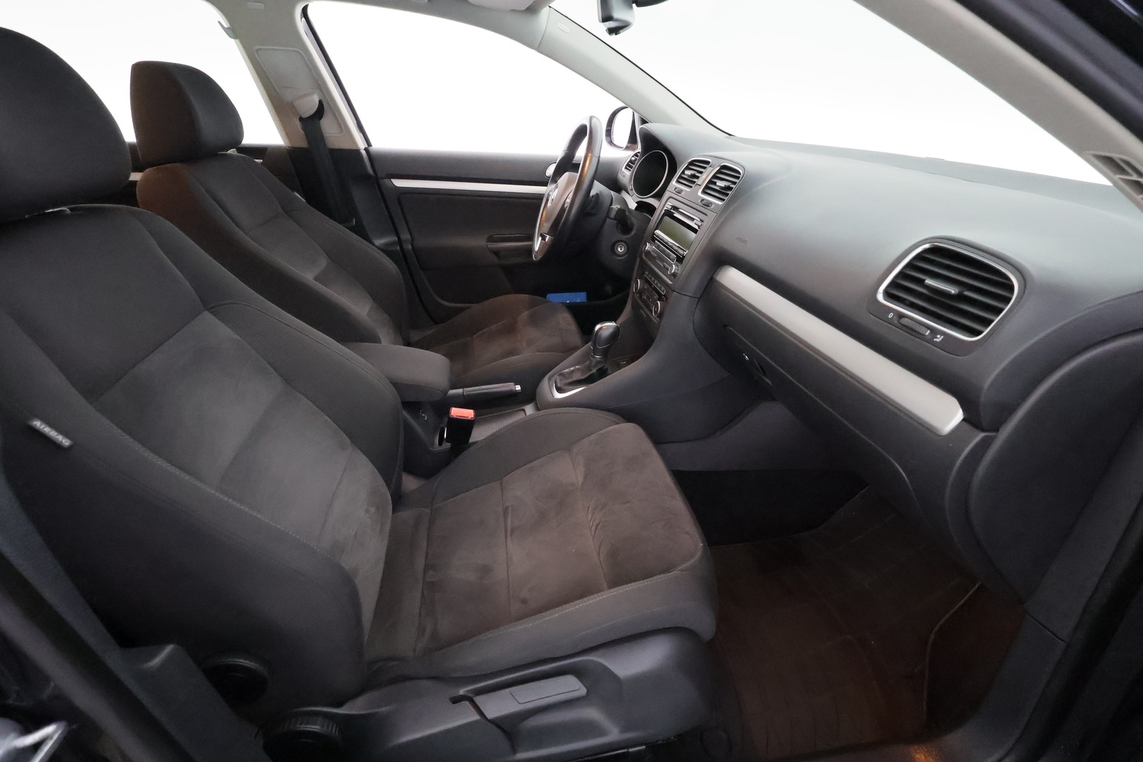 VOLKSWAGEN Golf 2011