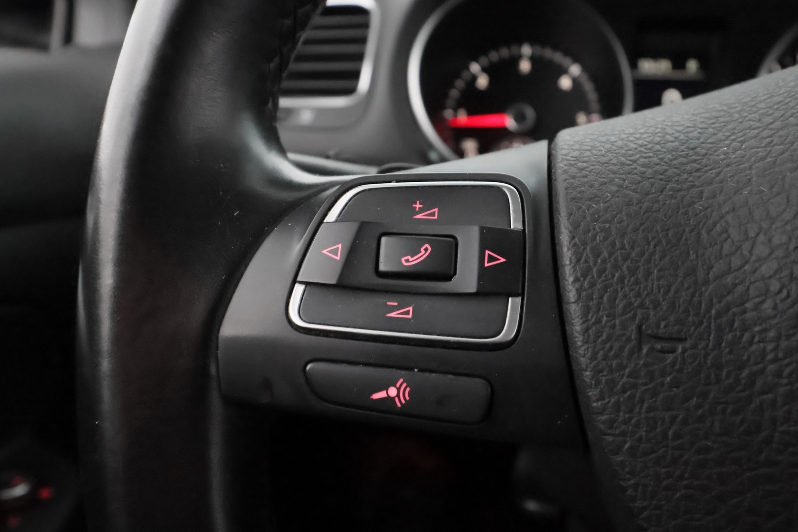 VOLKSWAGEN Golf 2011