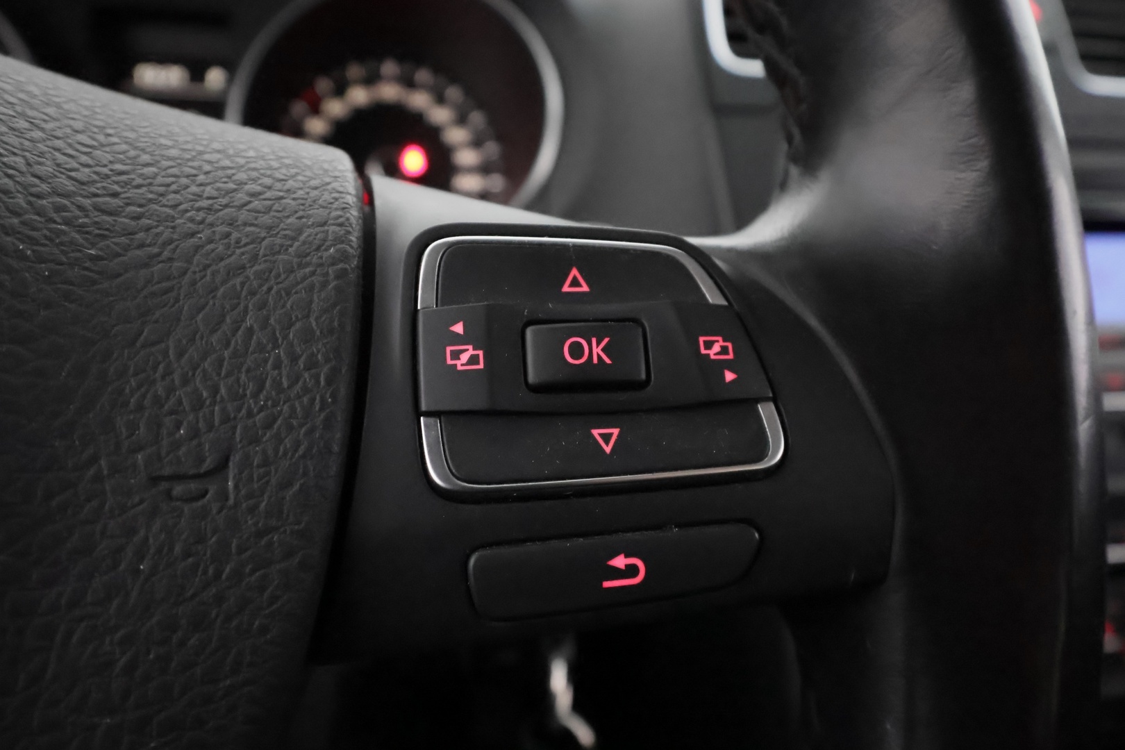 VOLKSWAGEN Golf 2011