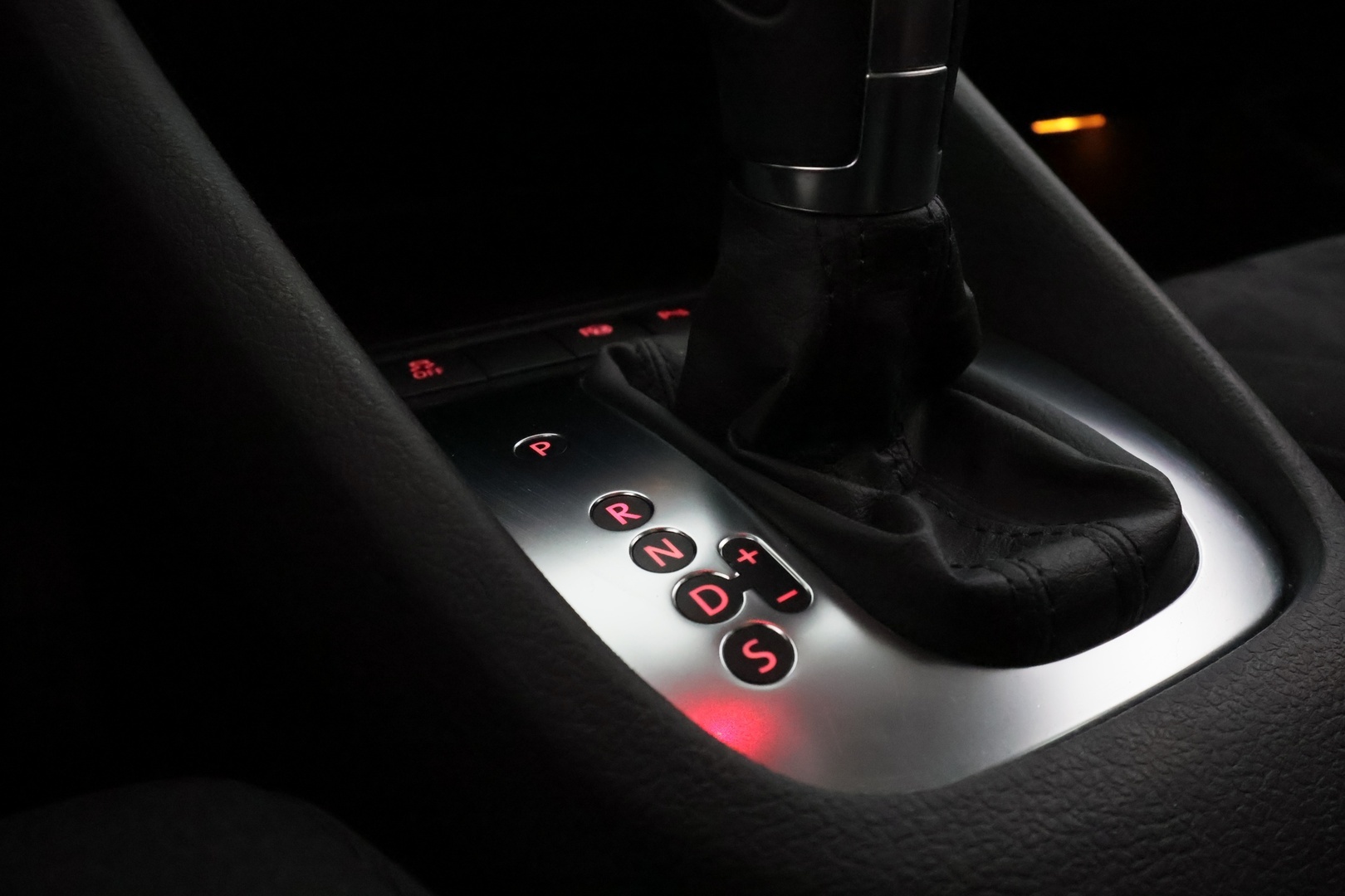 VOLKSWAGEN Golf 2011