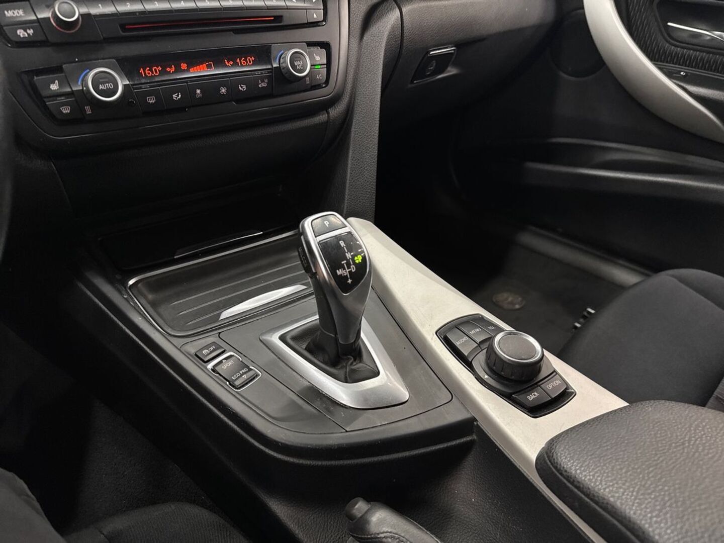 BMW 320 2013